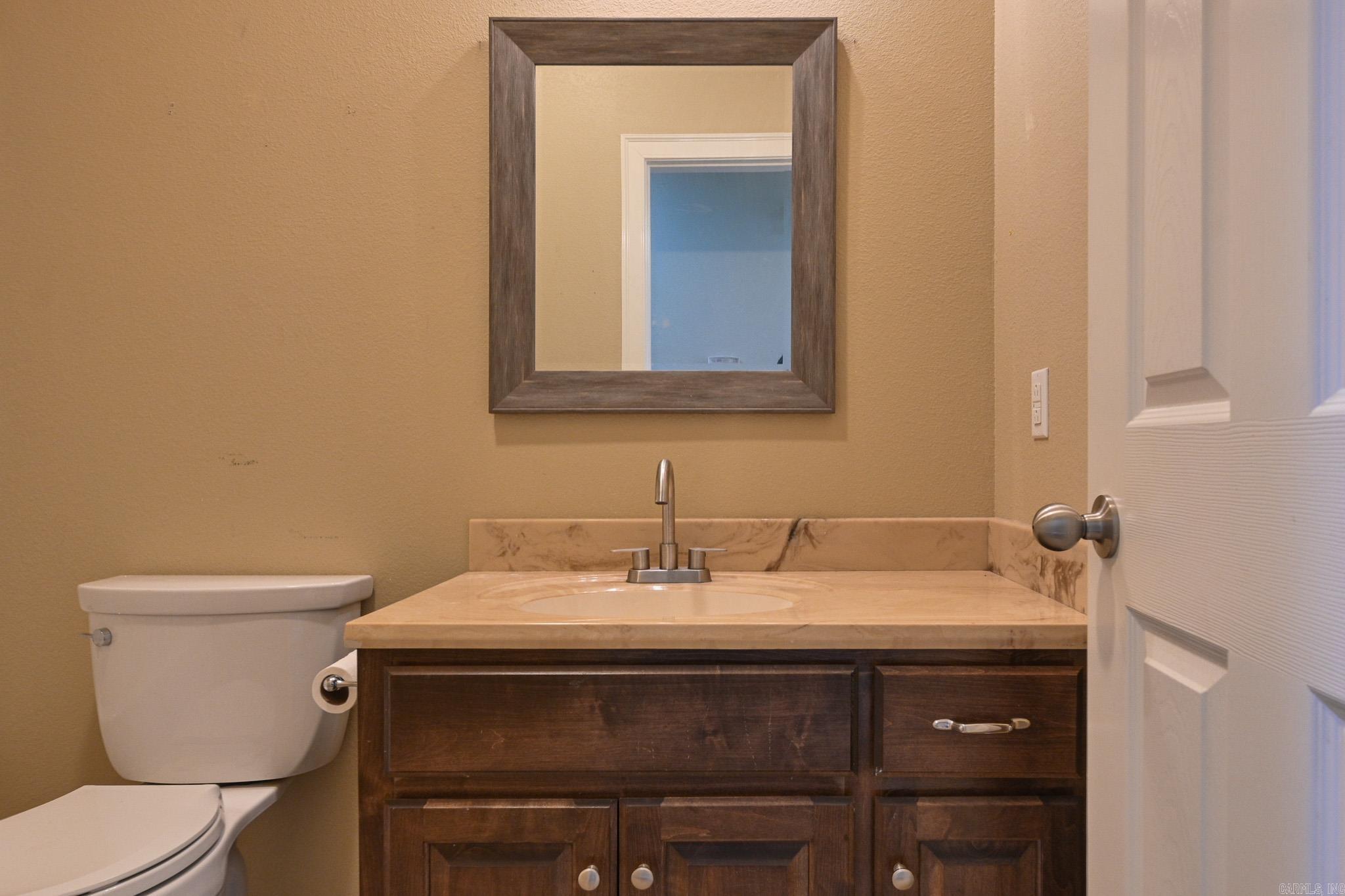 301 11Th St Street Mena, AR 71953