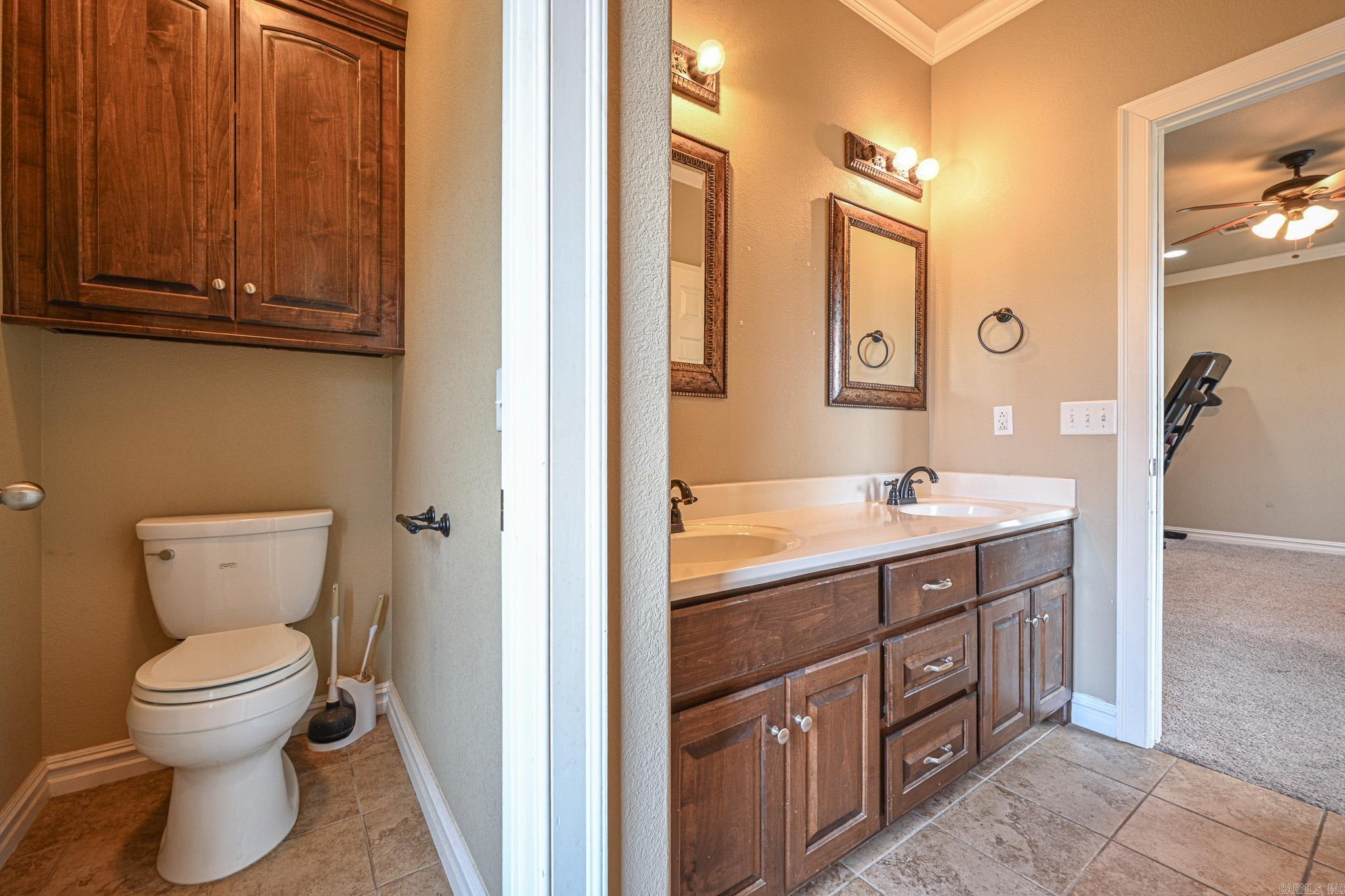 301 11Th St Street Mena, AR 71953