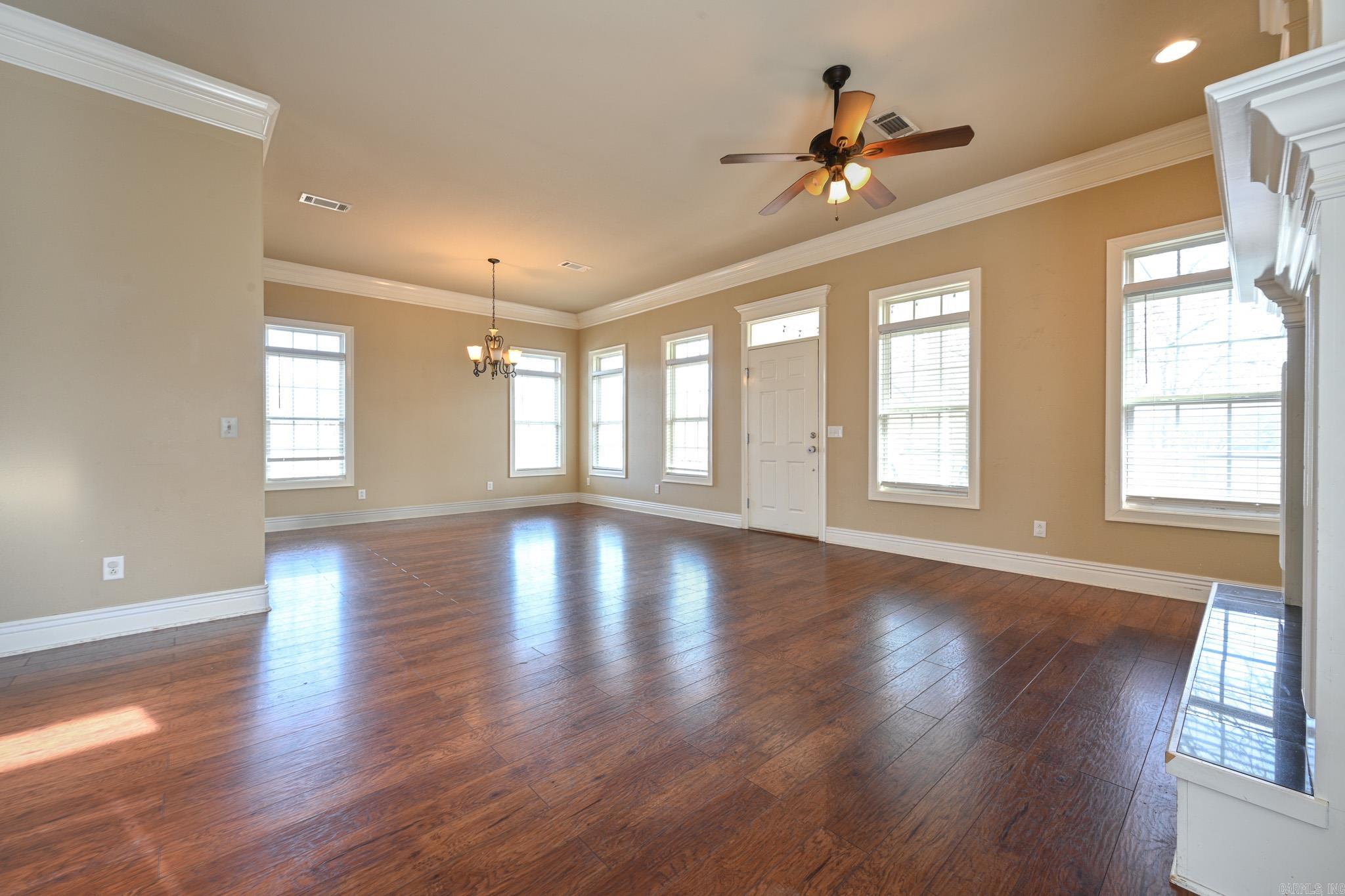 301 11Th St Street Mena, AR 71953