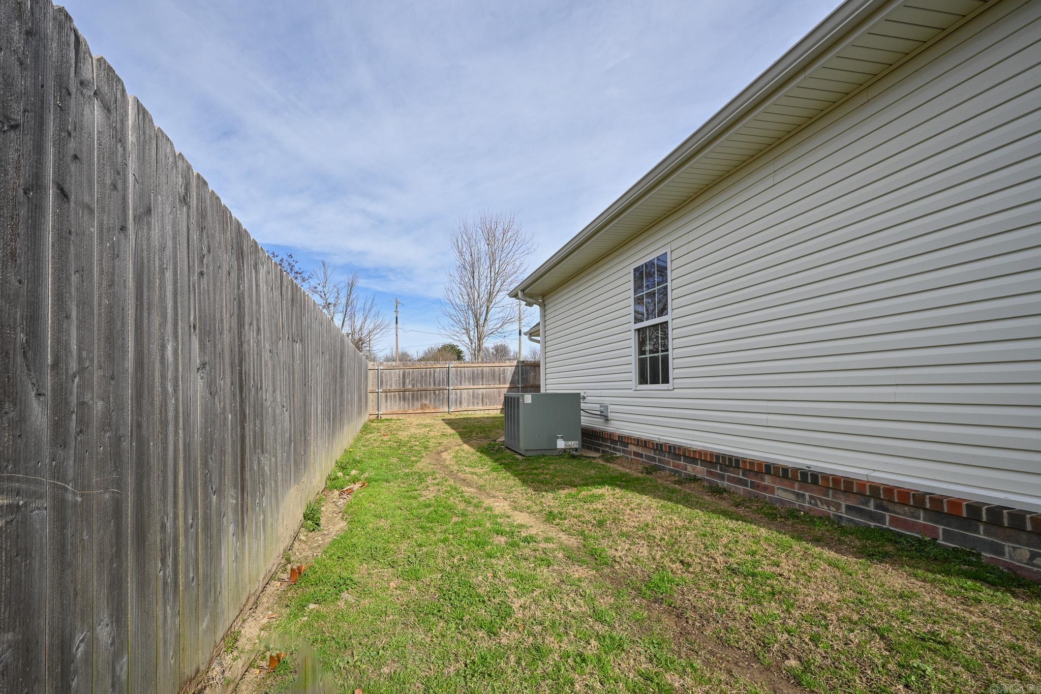 301 11Th St Street Mena, AR 71953