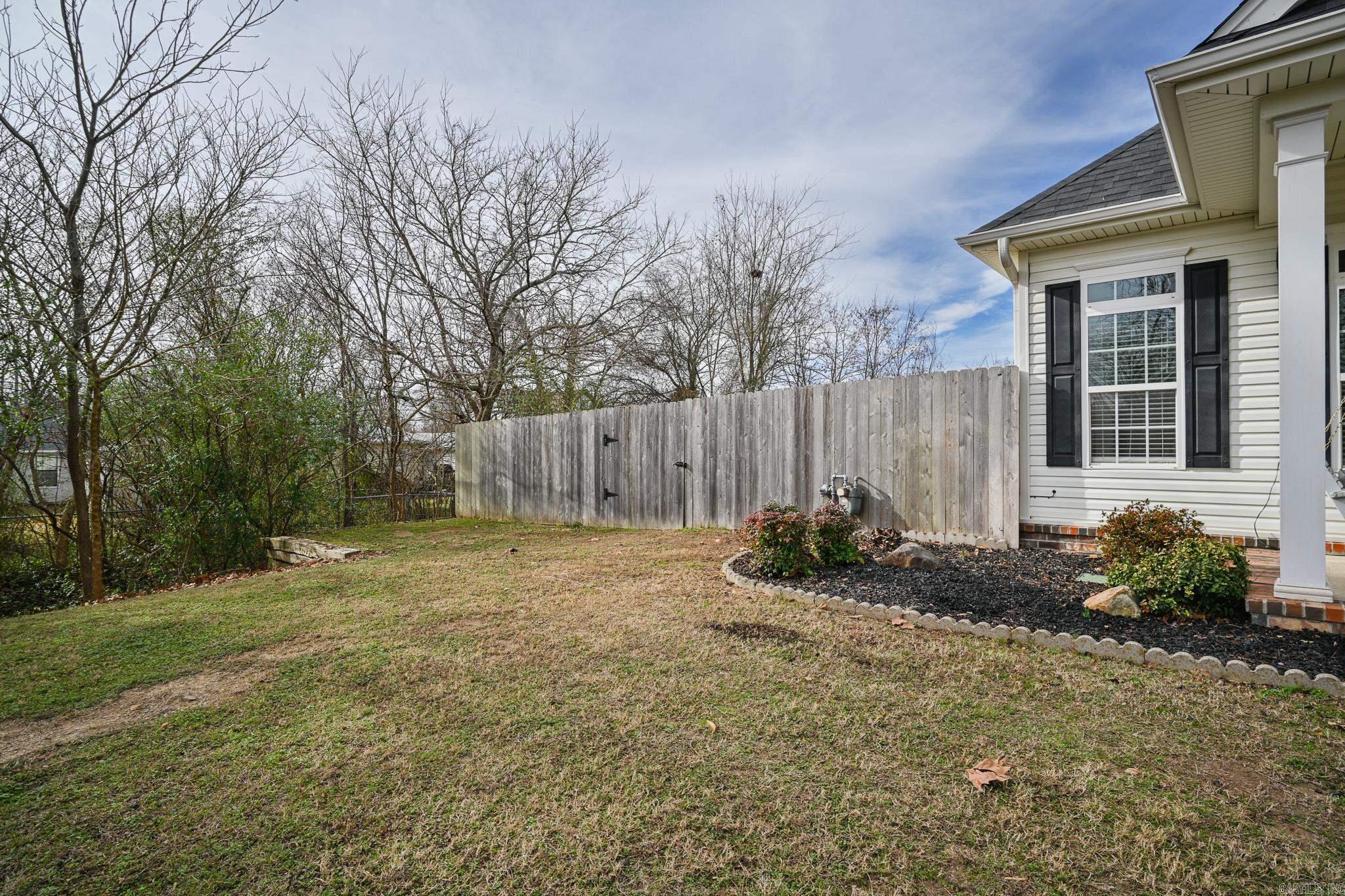 301 11Th St Street Mena, AR 71953