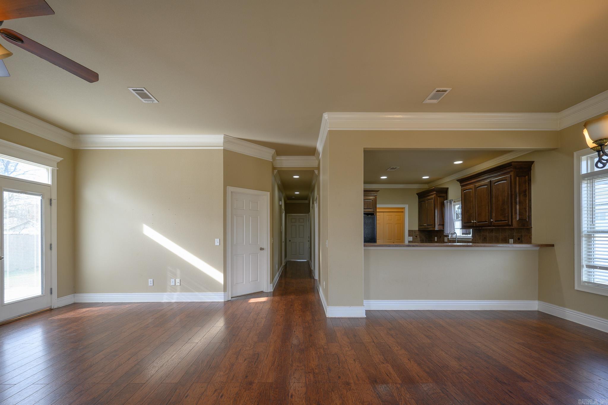 301 11Th St Street Mena, AR 71953