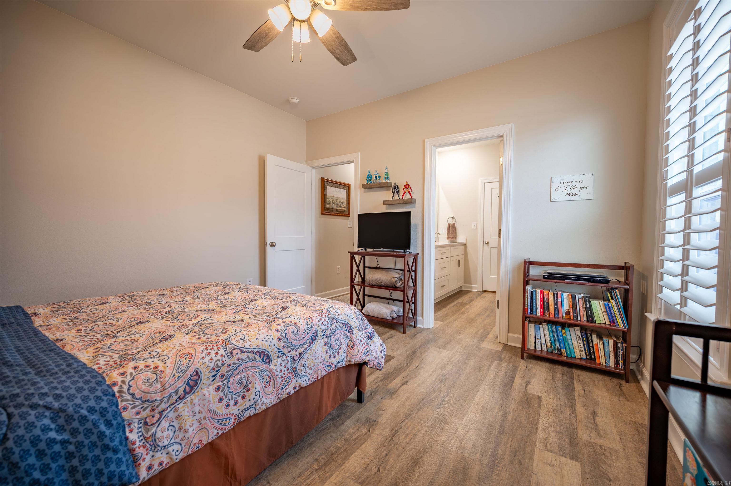 861 Oak Forest Circle Sherwood, AR 72120