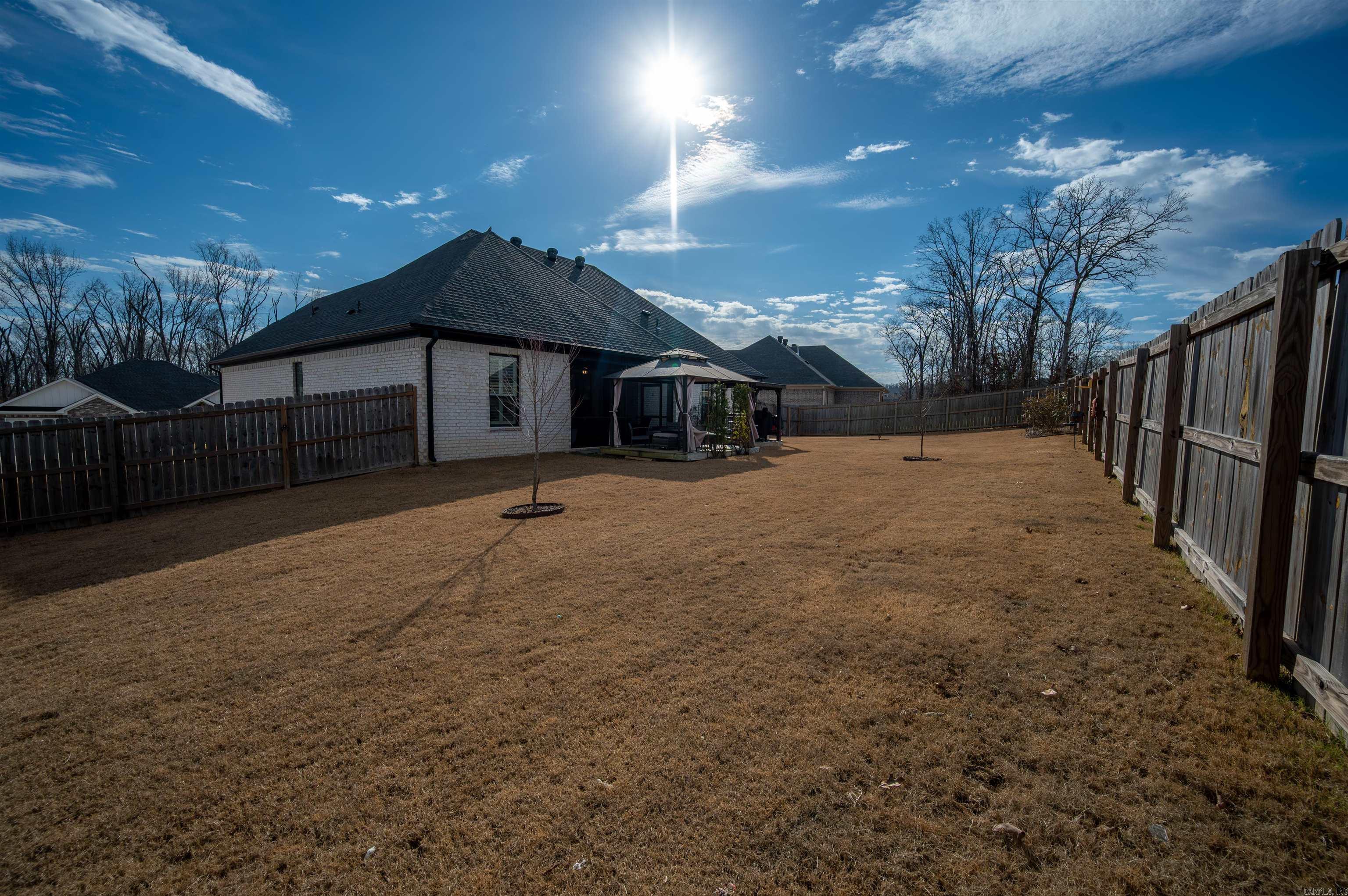 861 Oak Forest Circle Sherwood, AR 72120