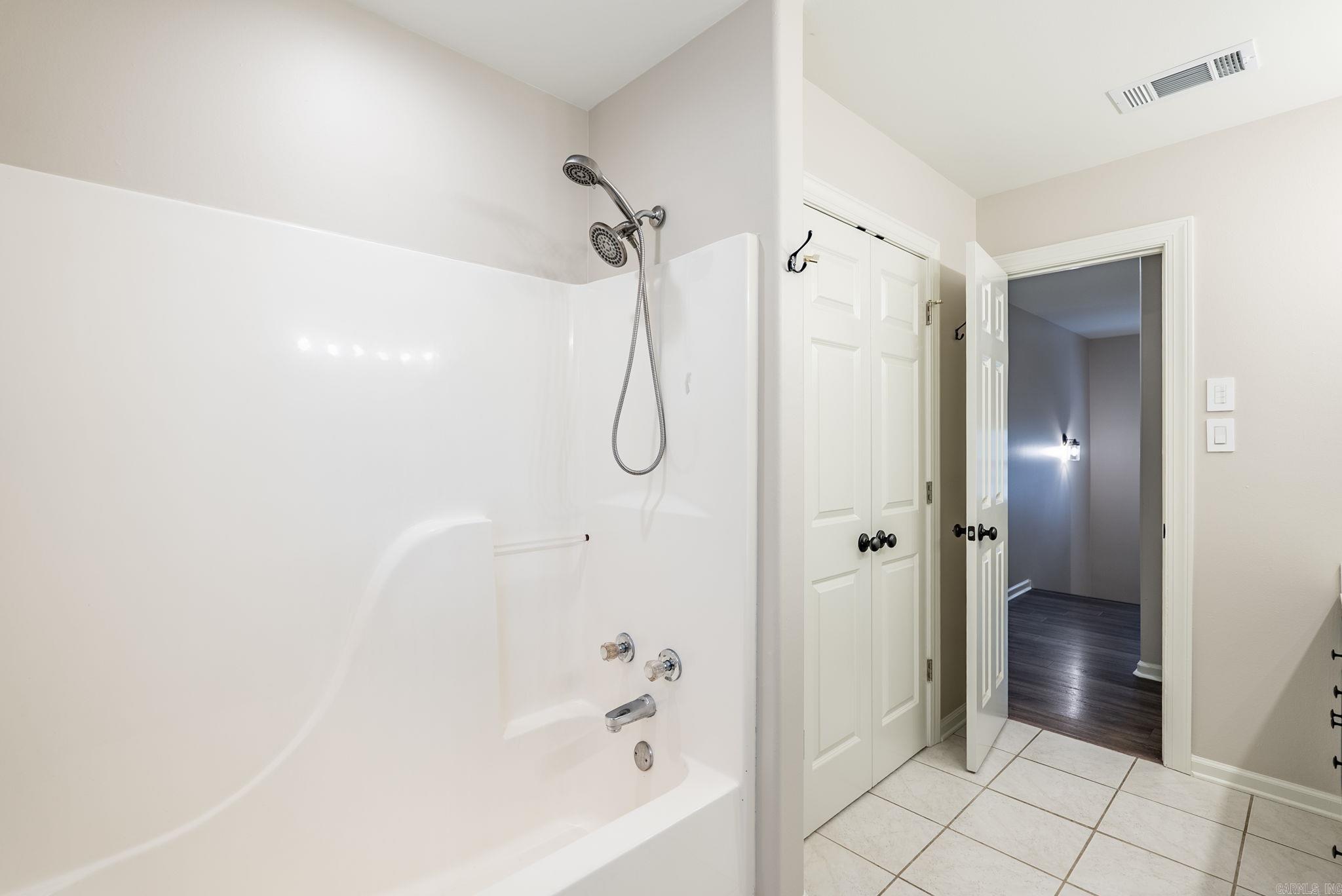 106 Charleston Lane Little Rock, AR 72223