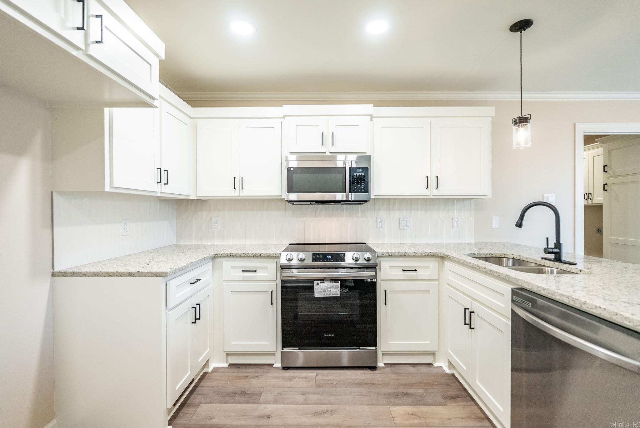 106 Charleston Lane Little Rock, AR 72223