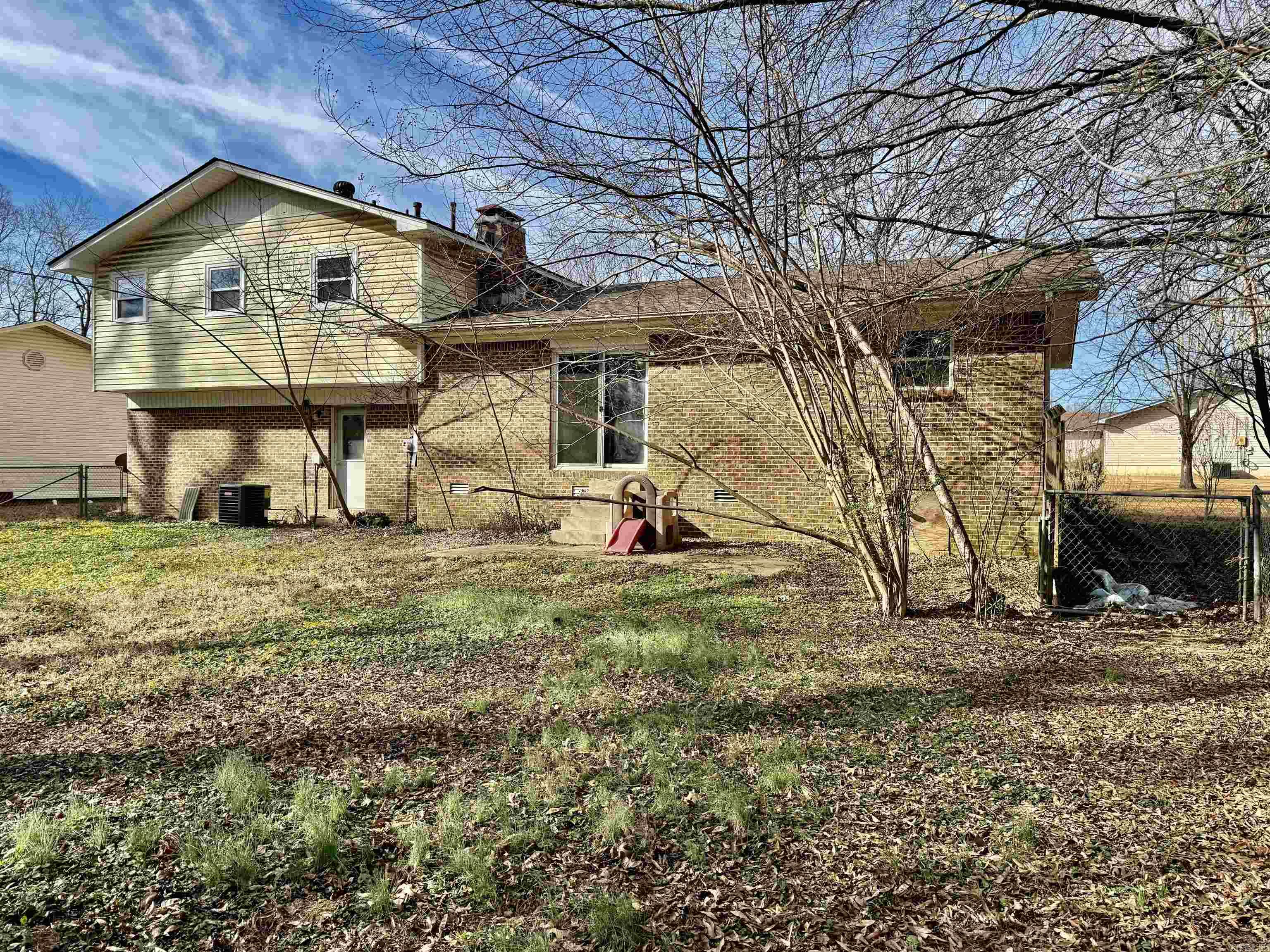 5 Swallow  Sherwood, AR