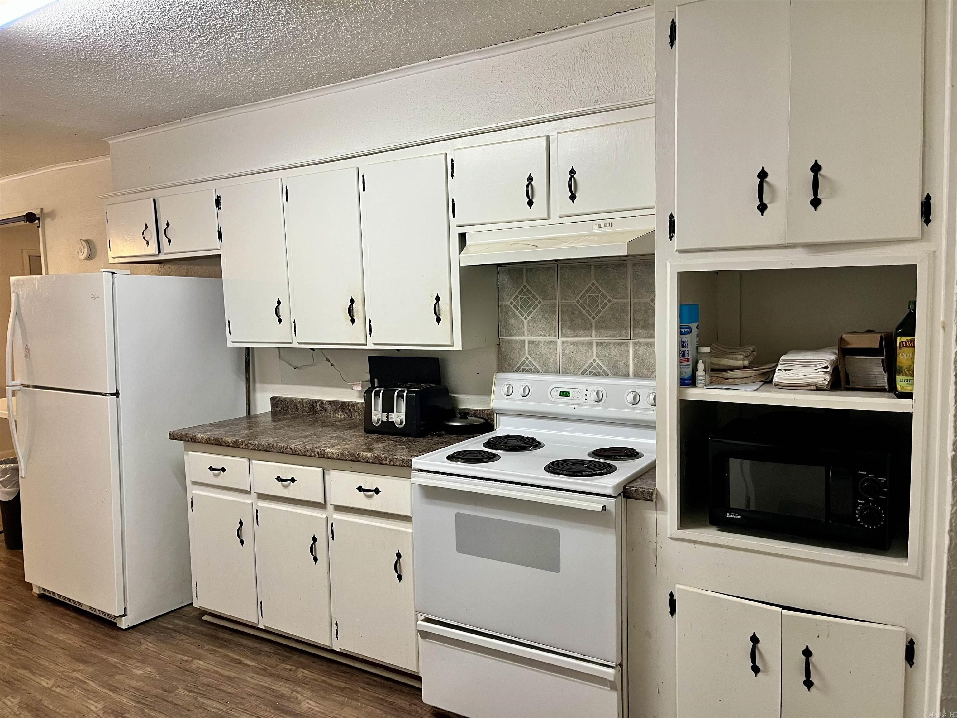 243 Elmwood  Hot Springs, AR