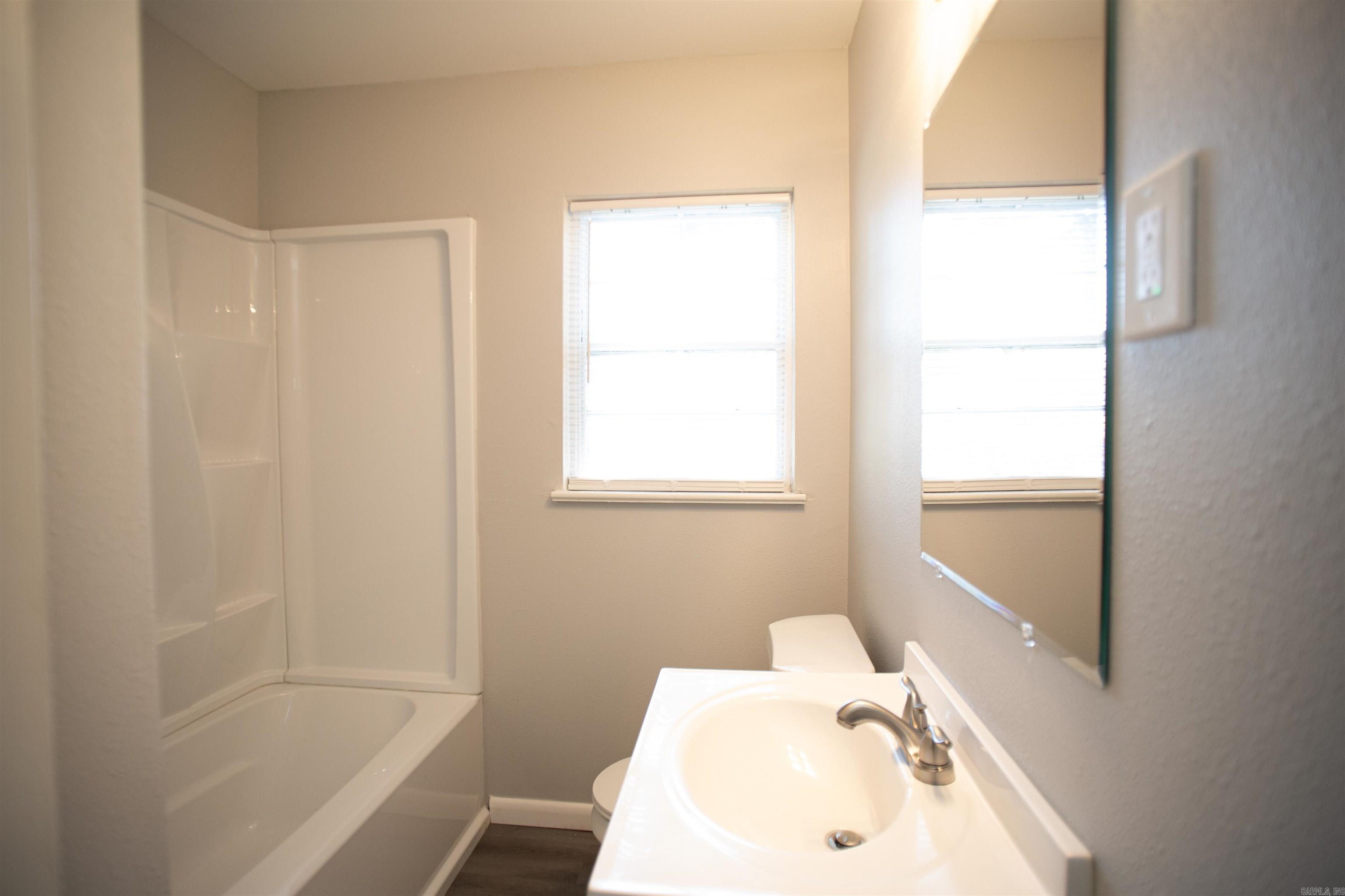 137 Saunders  North Little Rock, AR