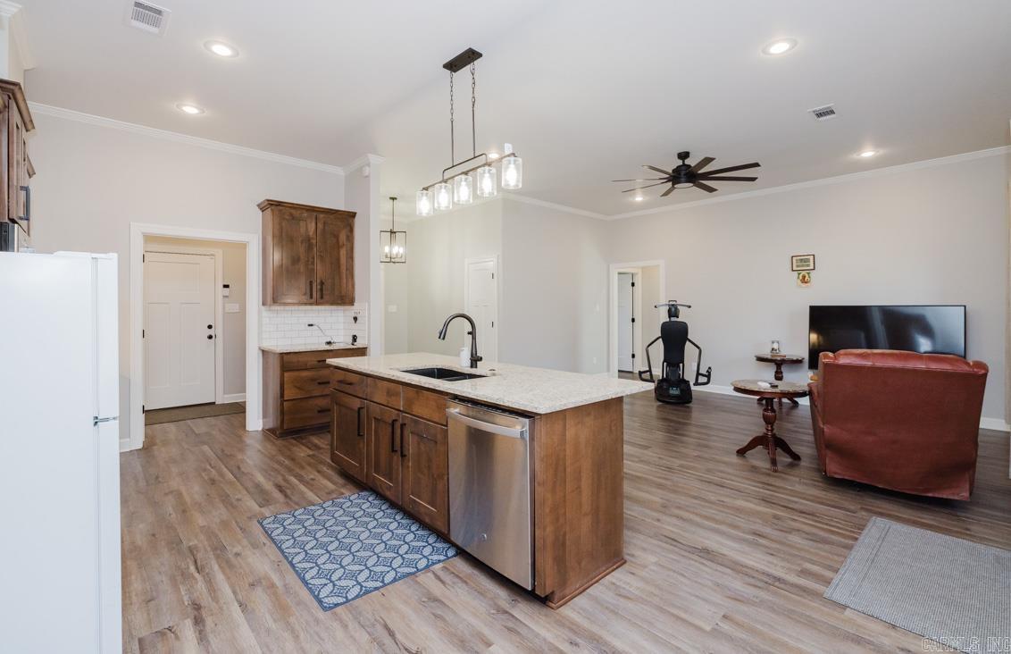 454 Mackenzie Sheridan, AR 72150