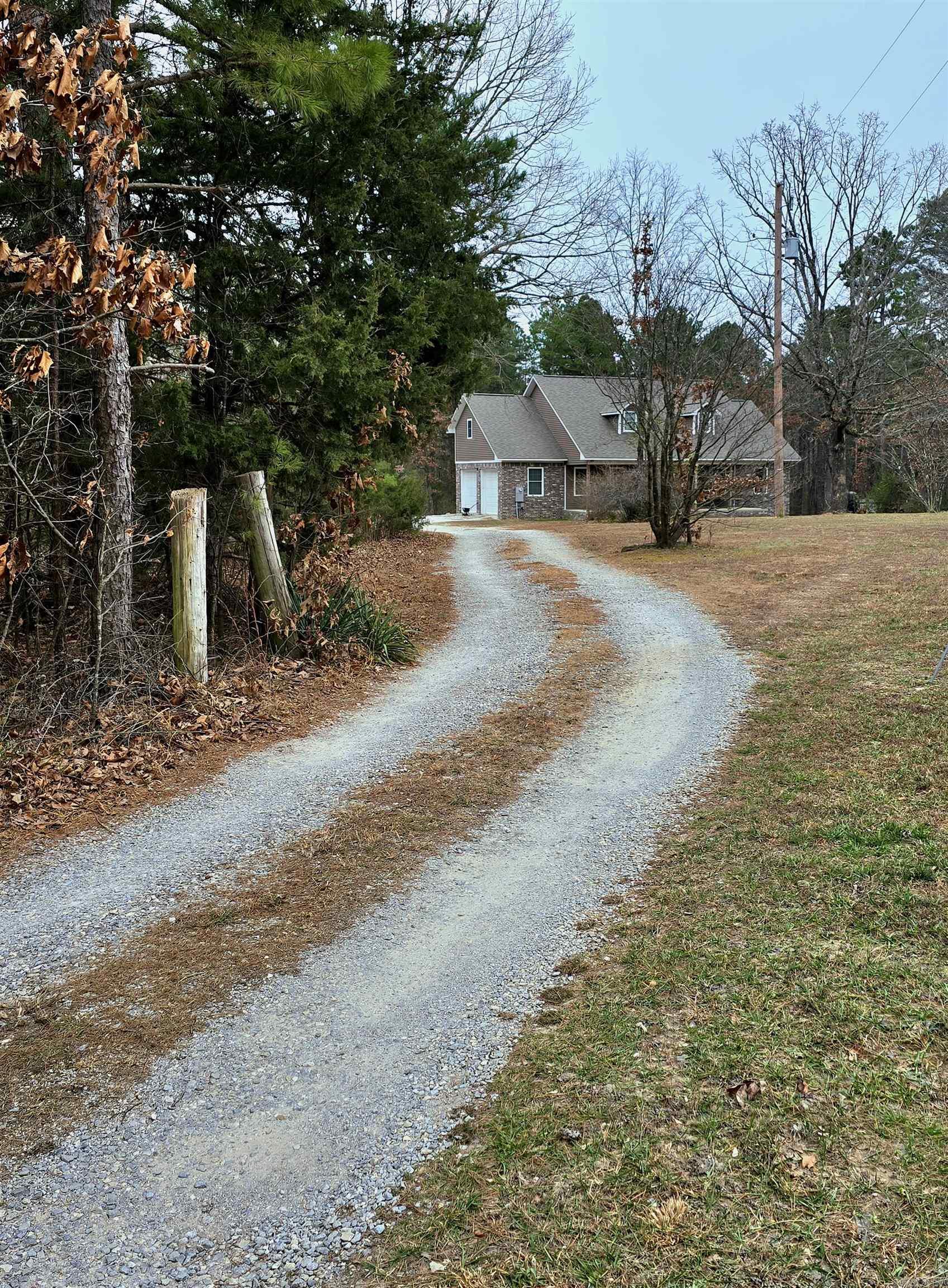 994 Sawmill Road Mountain View, AR 72560