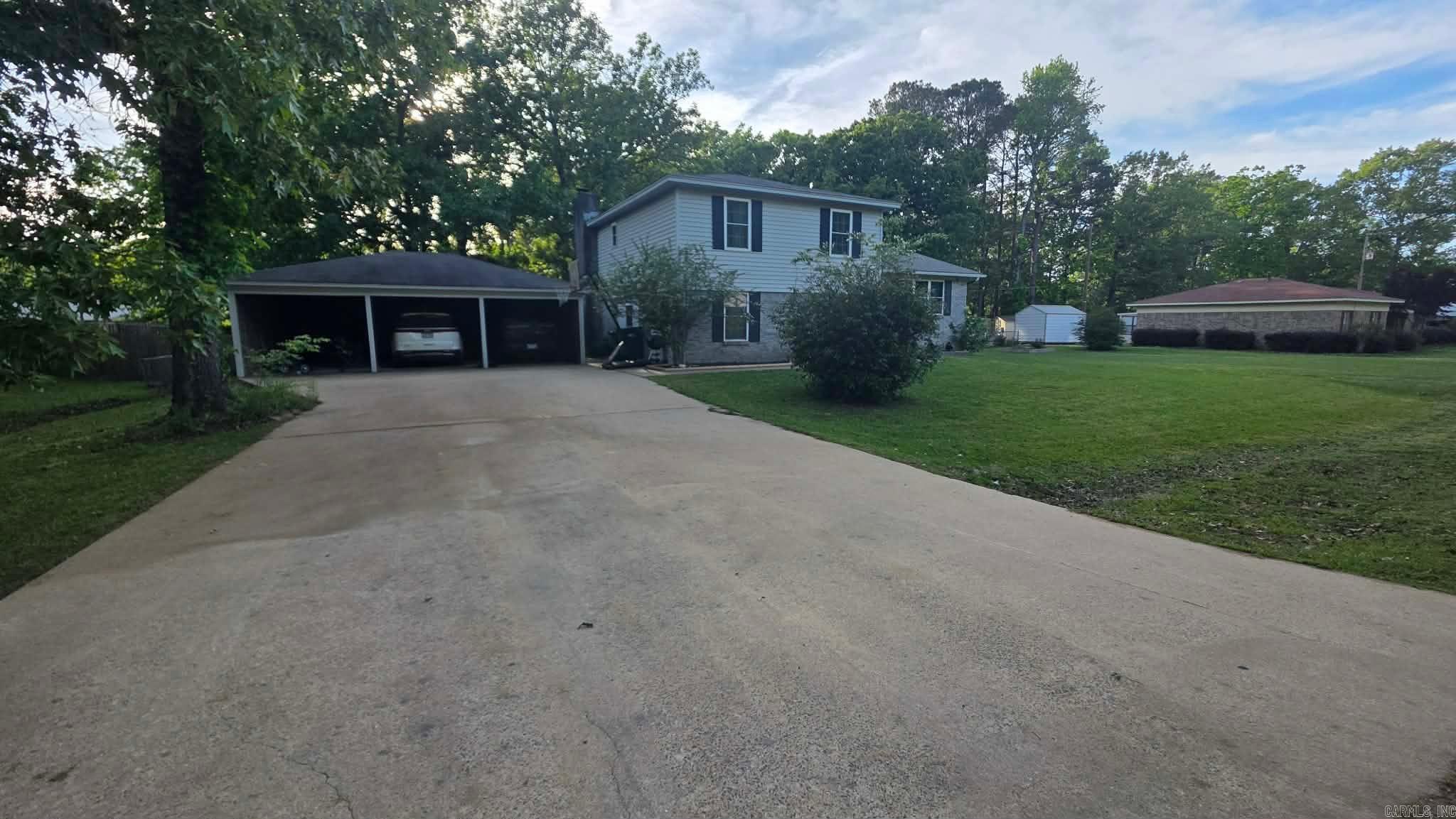 922 Cara Jane Drive Redfield, AR 72132