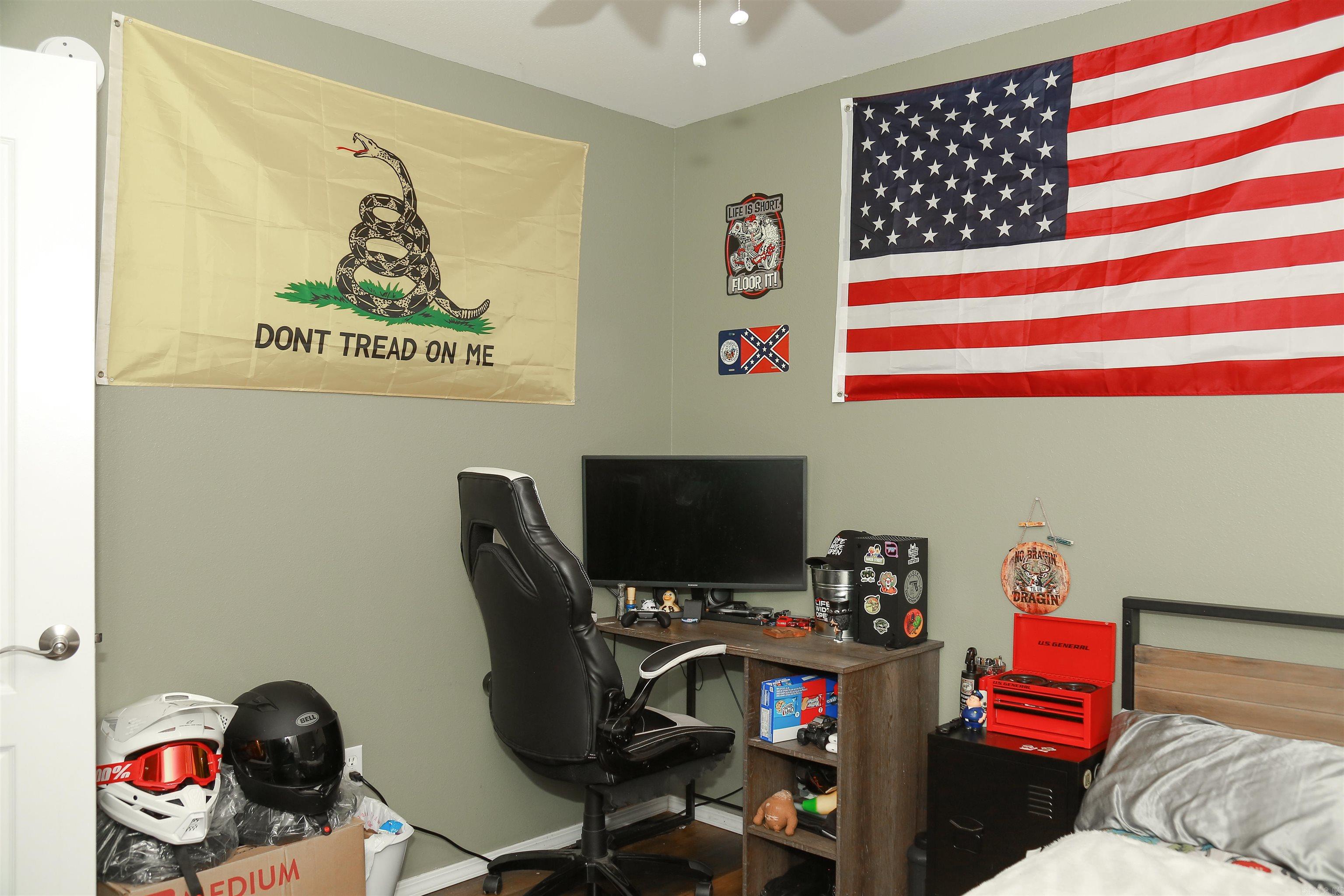 1814 Paradise Acres Road Russellville, AR 72801