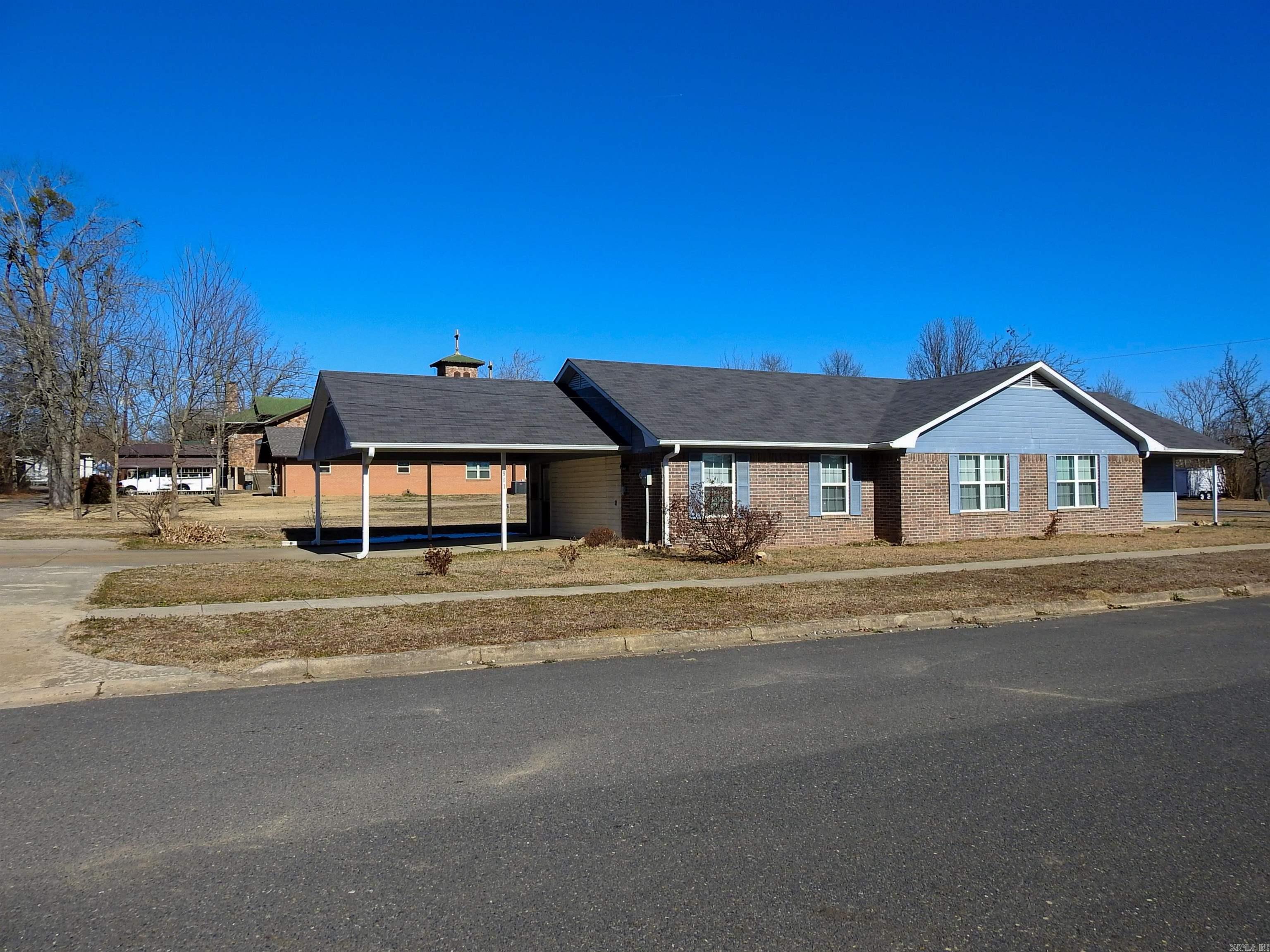 801 Hickory  Mena, AR