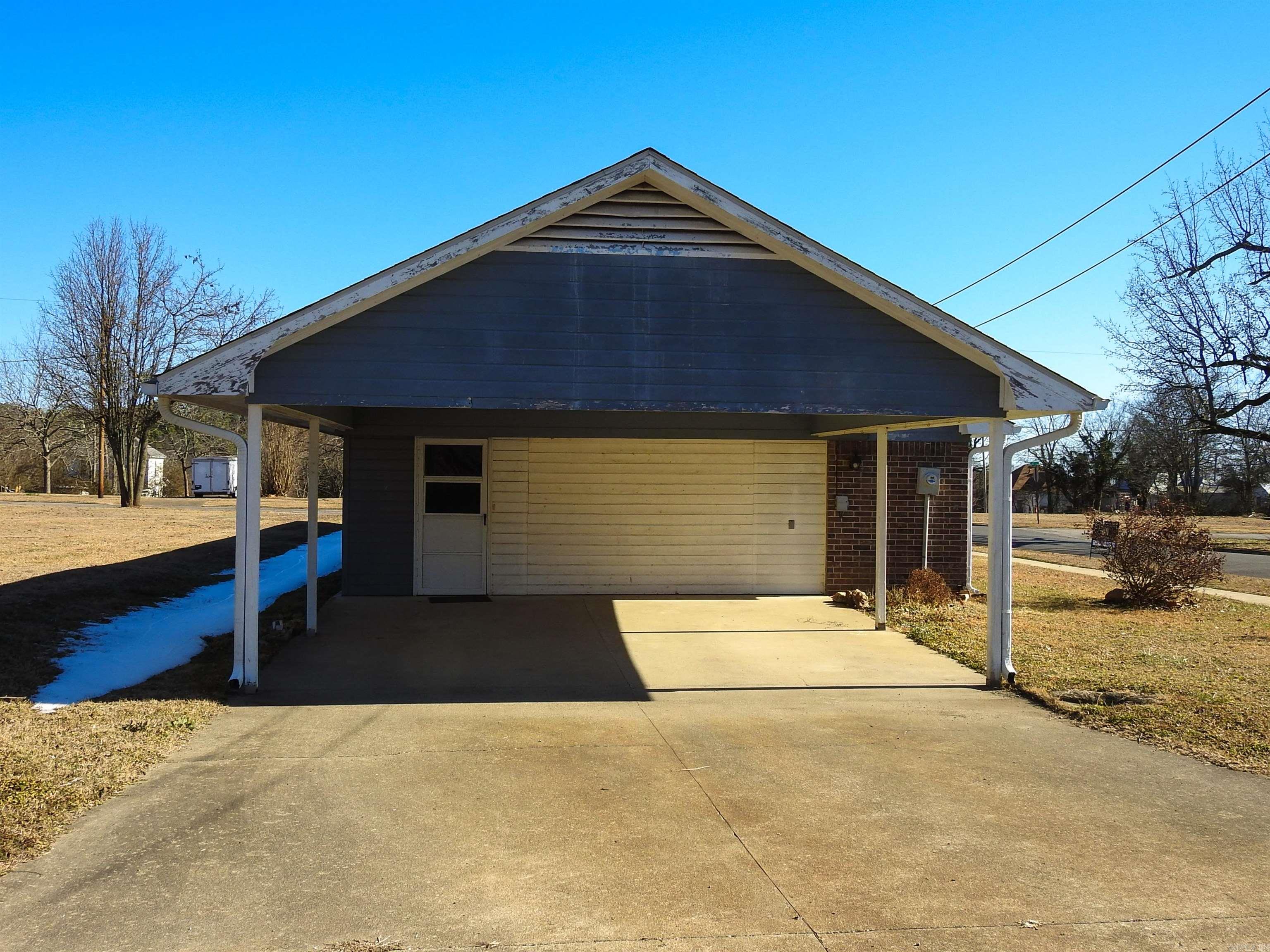 801 Hickory  Mena, AR