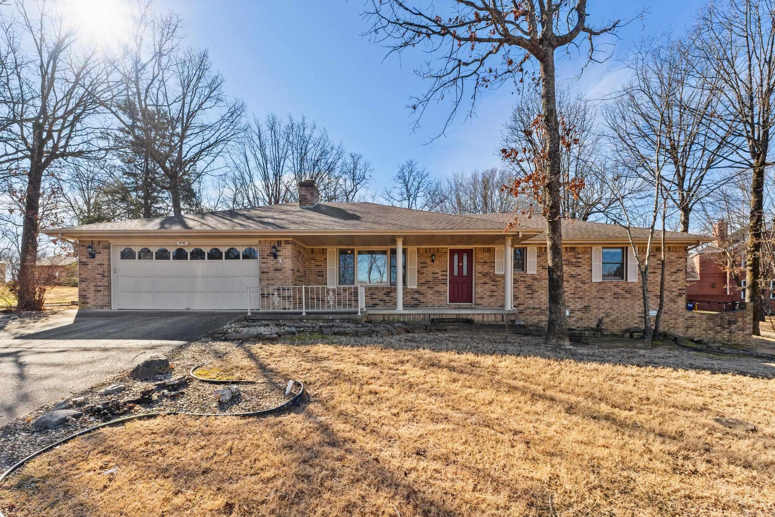 1710 Ashbriar Drive  Mountain Home, AR