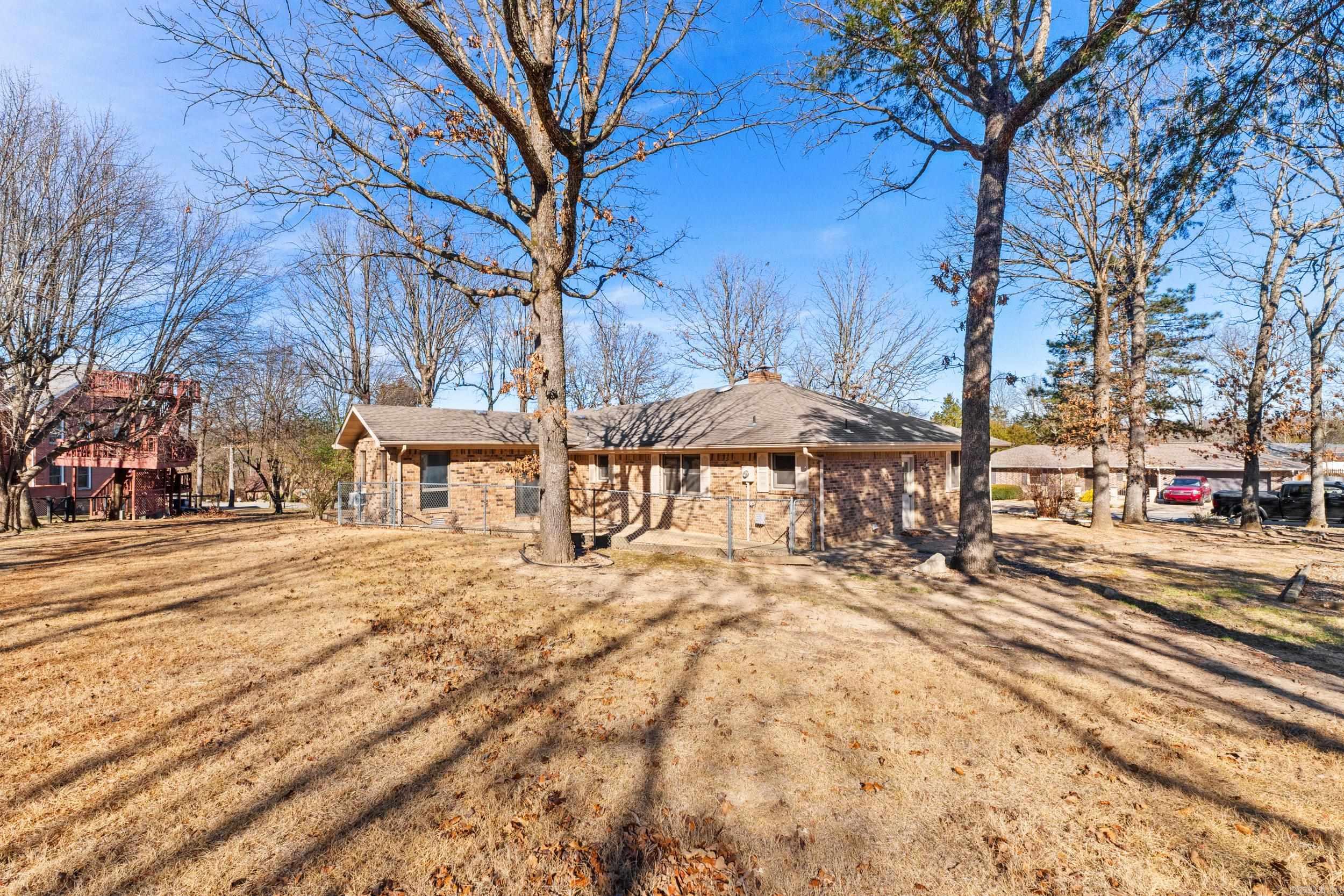 1710 Ashbriar Drive  Mountain Home, AR