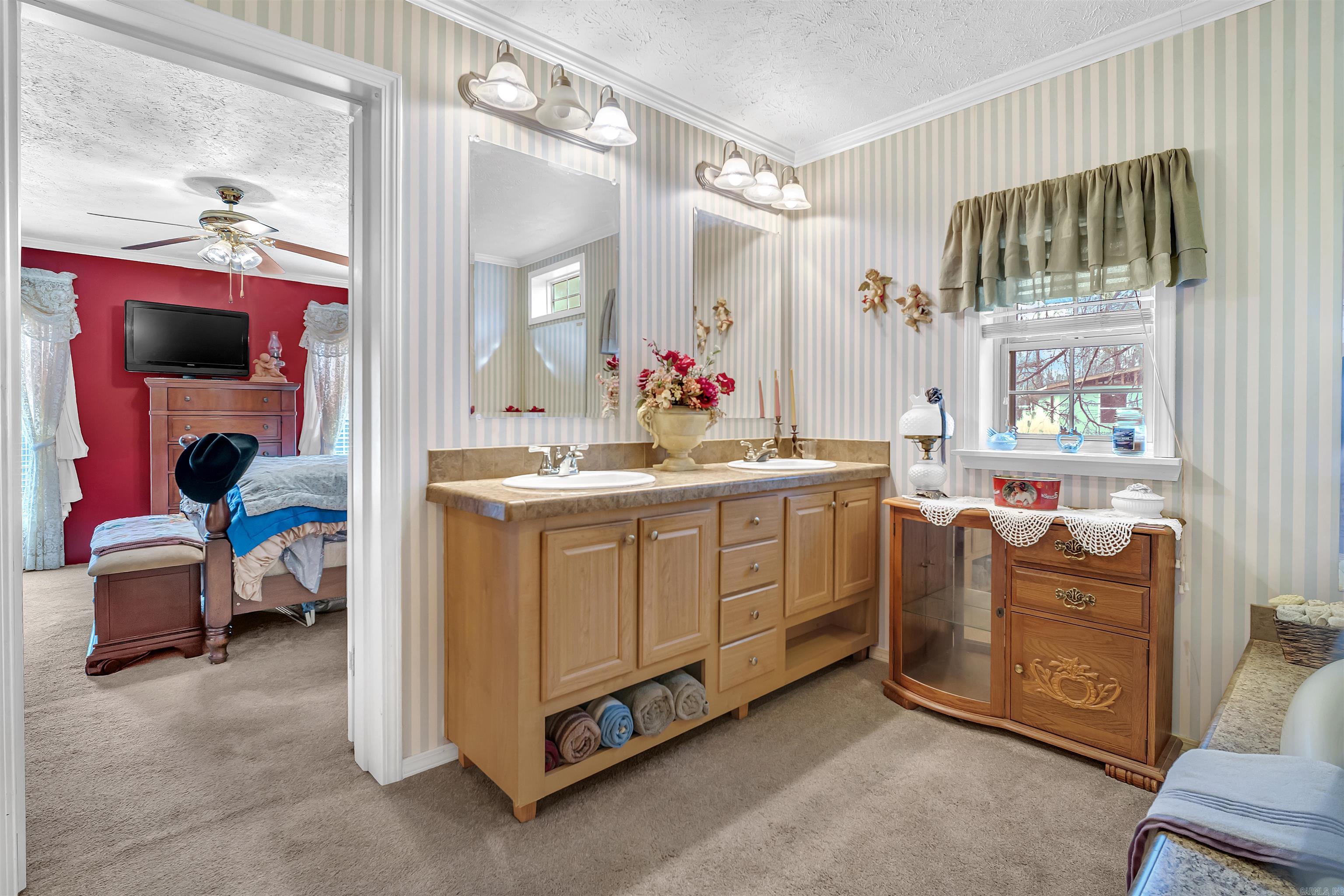 3152 W Hwy 9  Clinton, AR