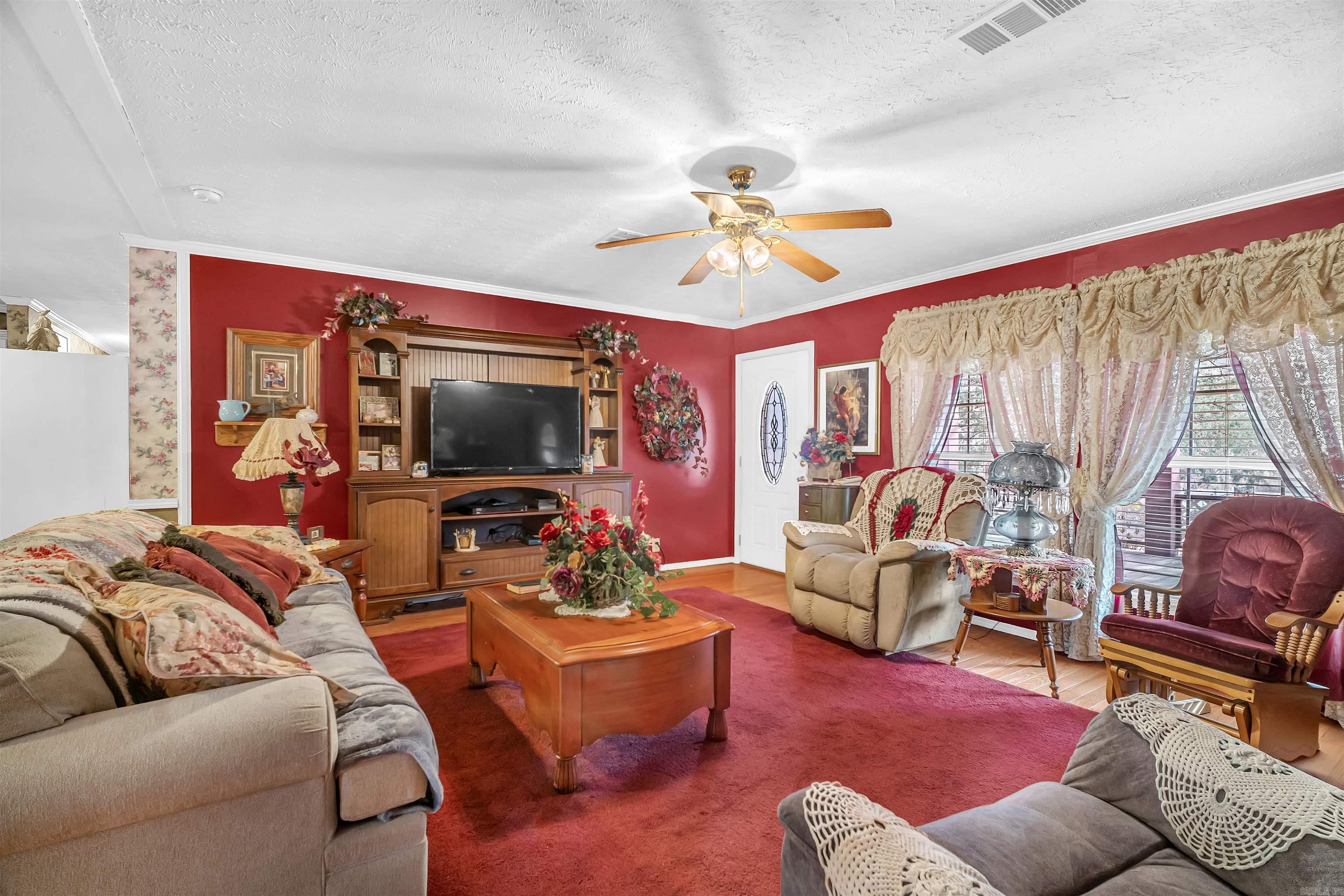 3152 W Hwy 9  Clinton, AR