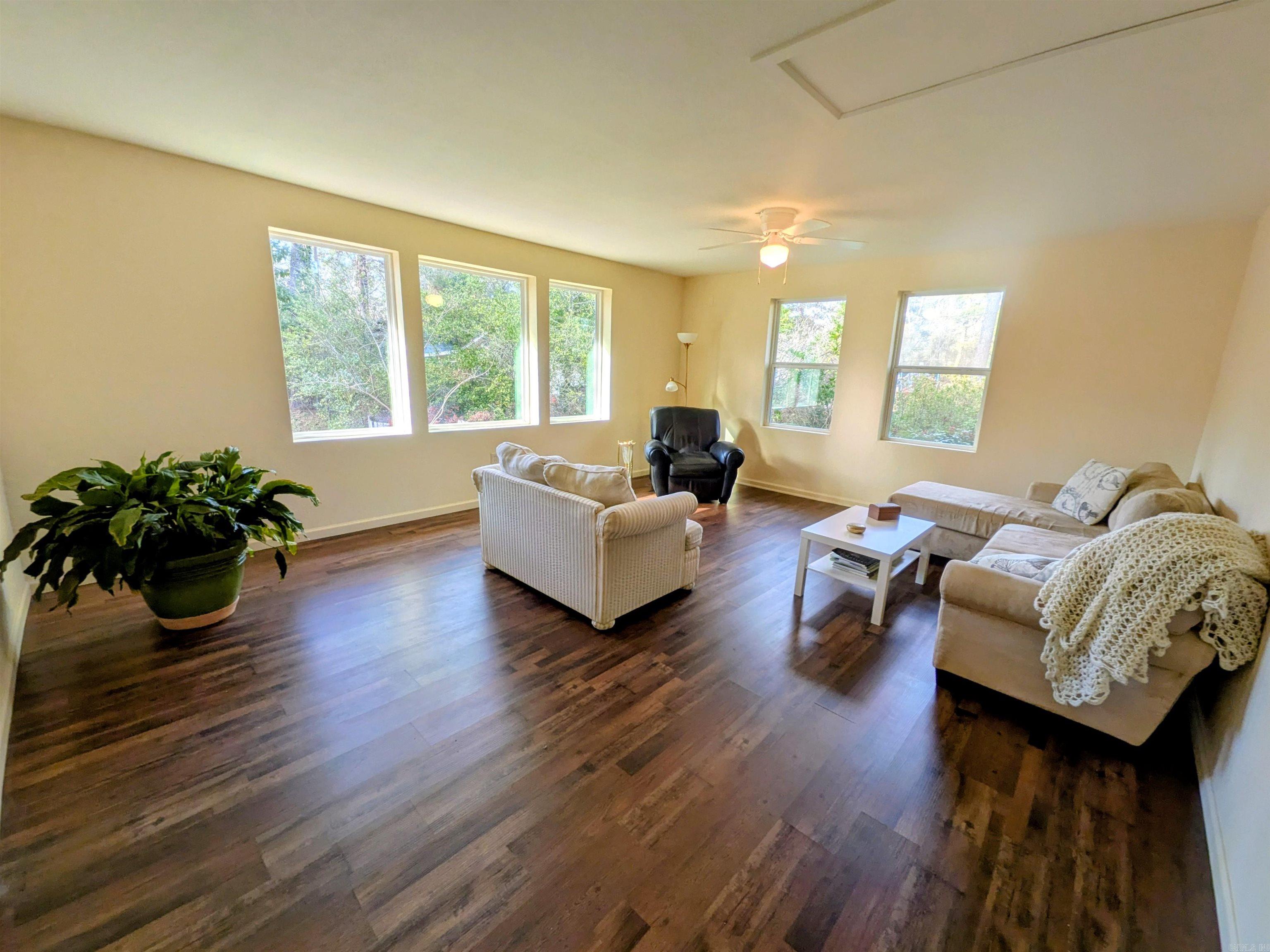 446 Sharp Ave. Camden, AR 71701