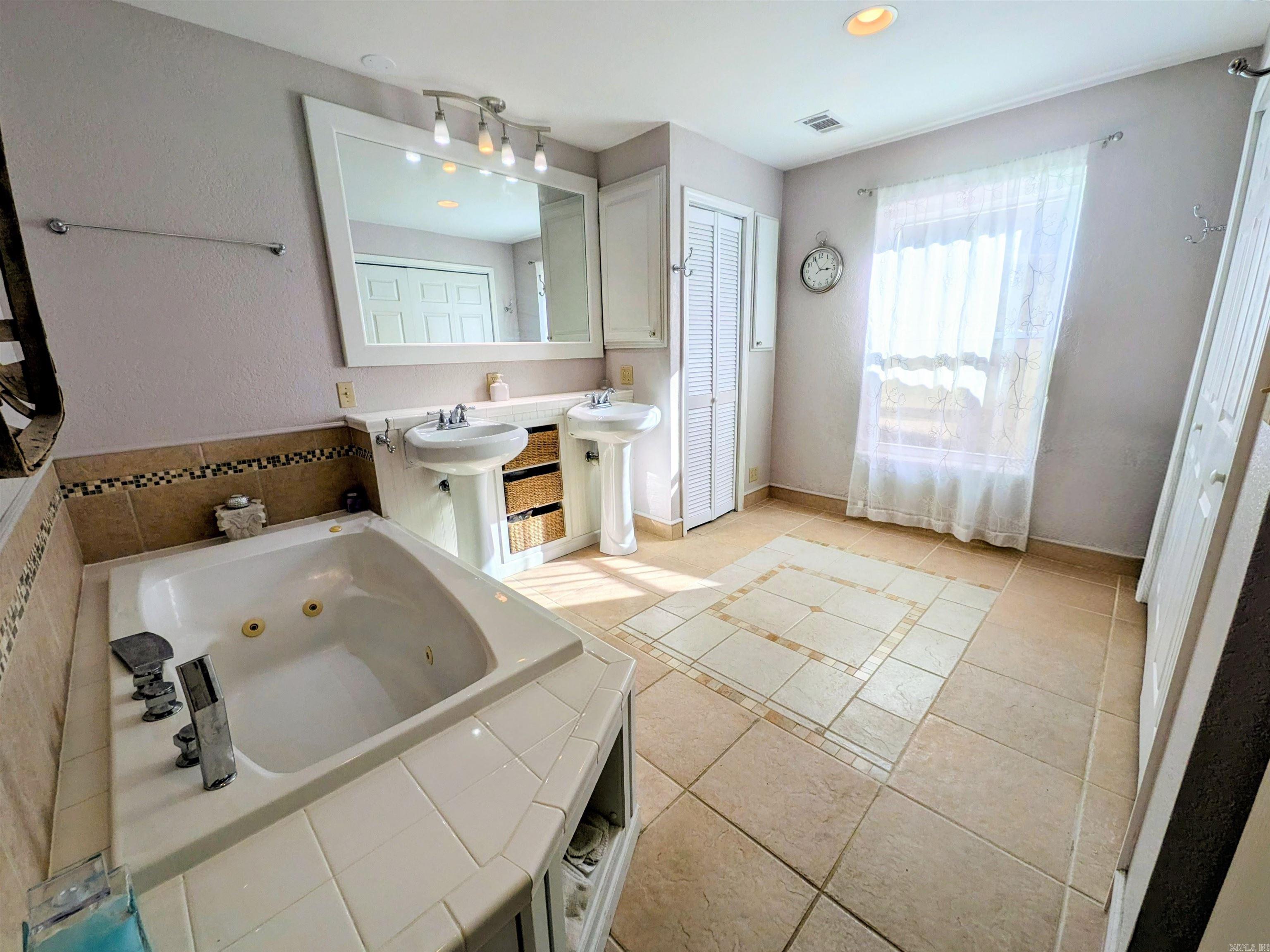 446 Sharp Ave. Camden, AR 71701