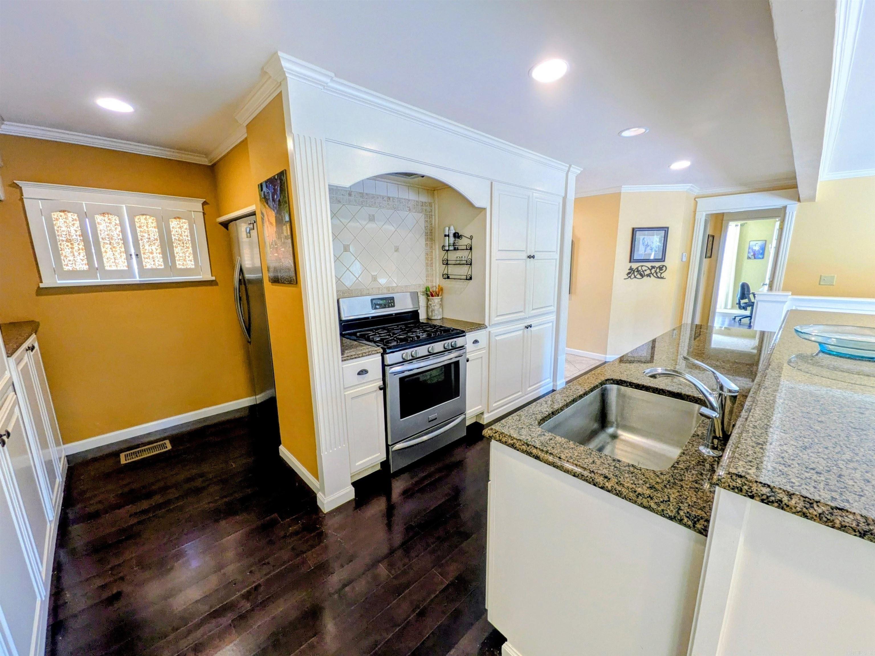 446 Sharp Ave. Camden, AR 71701