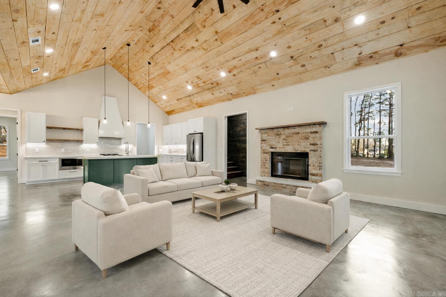 3451 Edison Avenue Benton, AR 72015