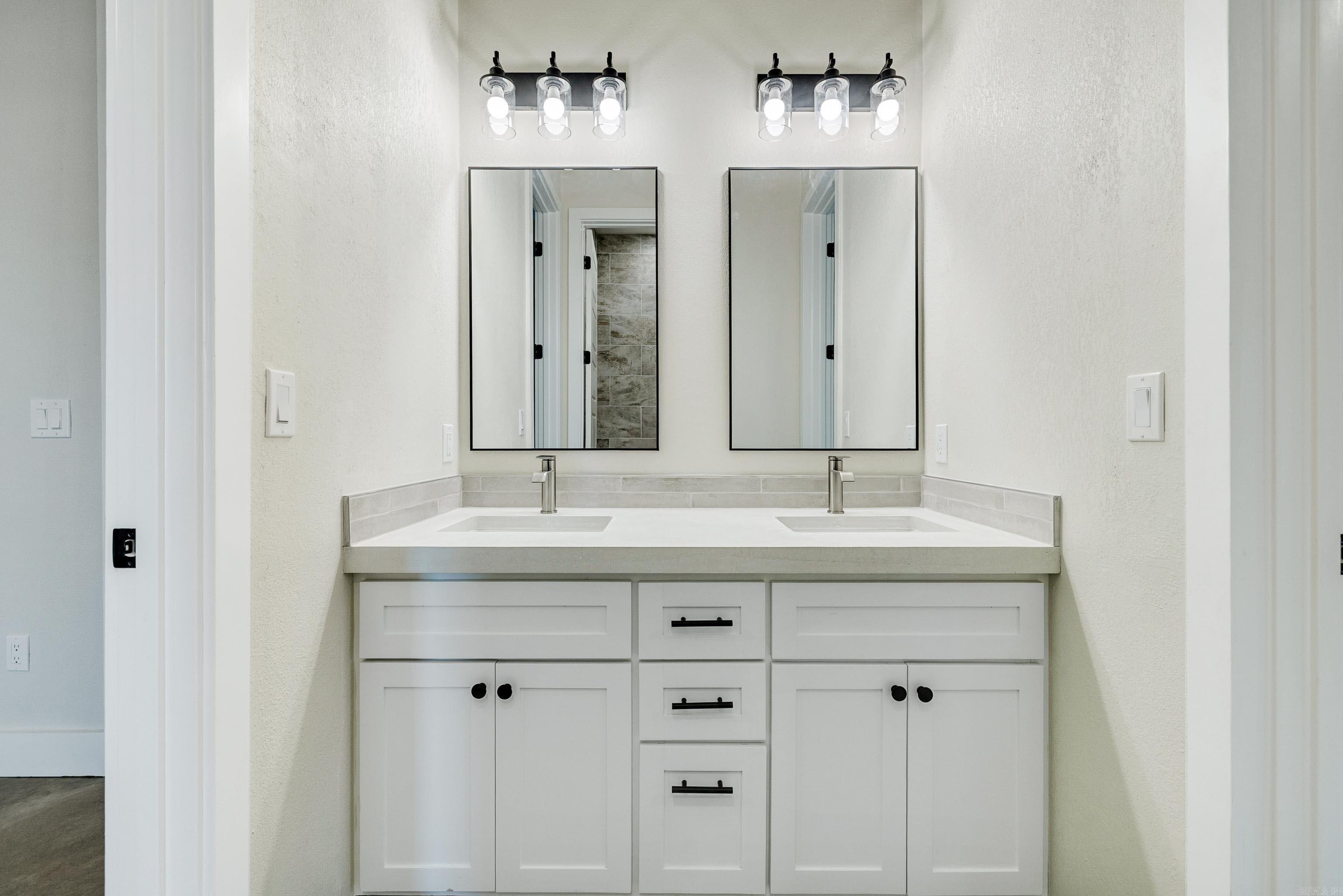 3451 Edison Avenue Benton, AR 72015