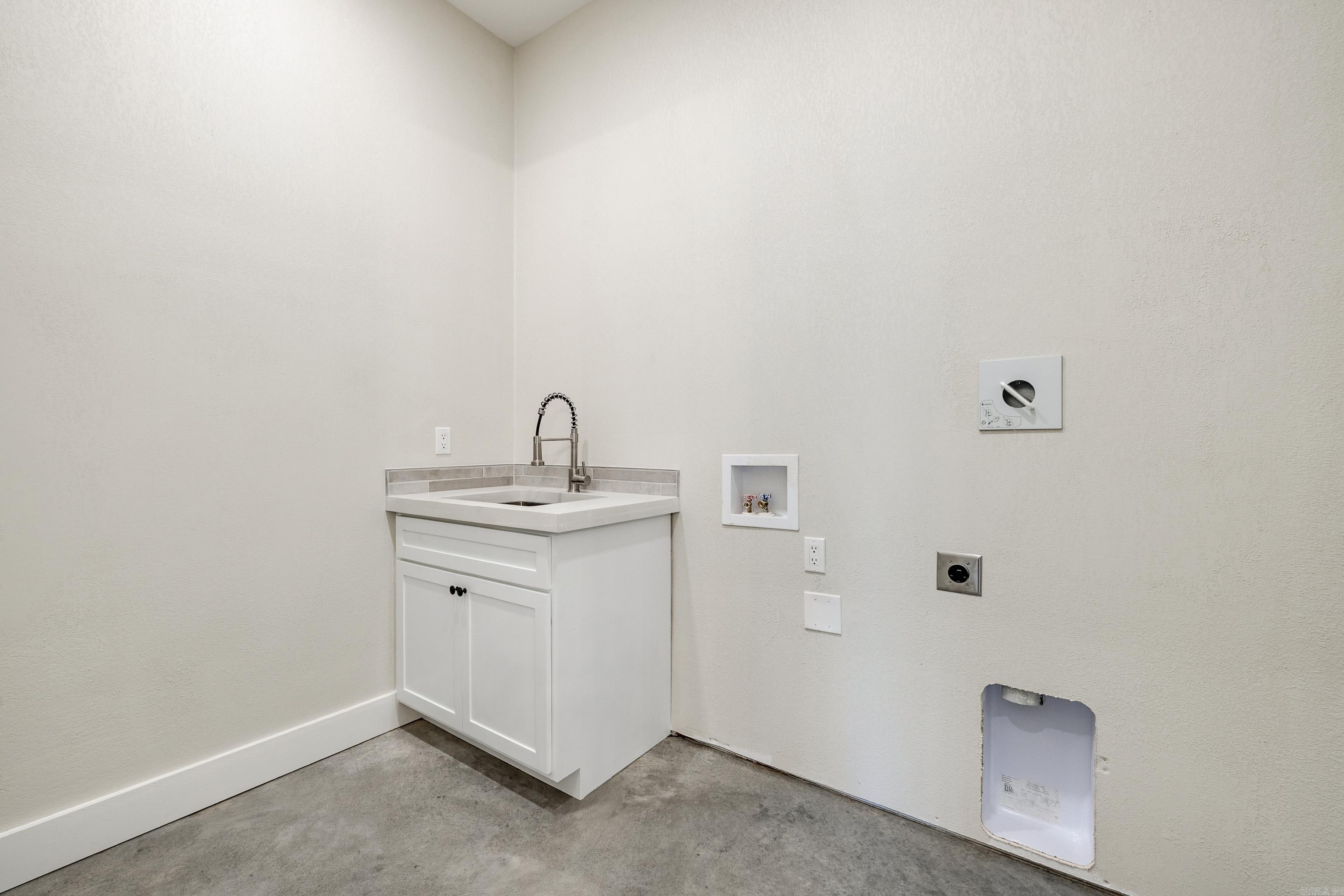 3451 Edison Avenue Benton, AR 72015