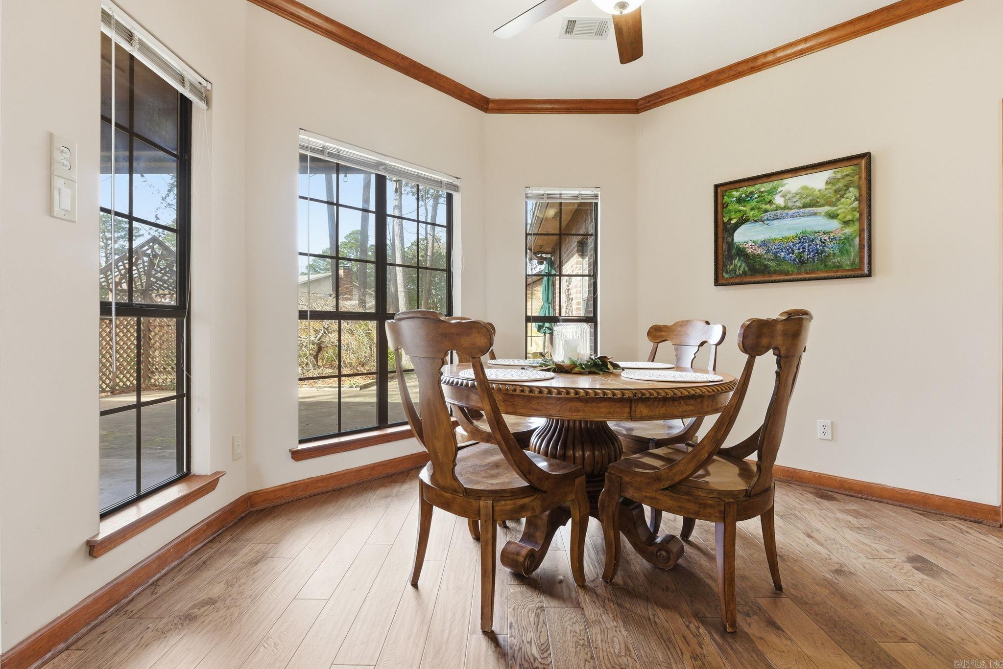 14 Leeward Court Maumelle, AR 72113