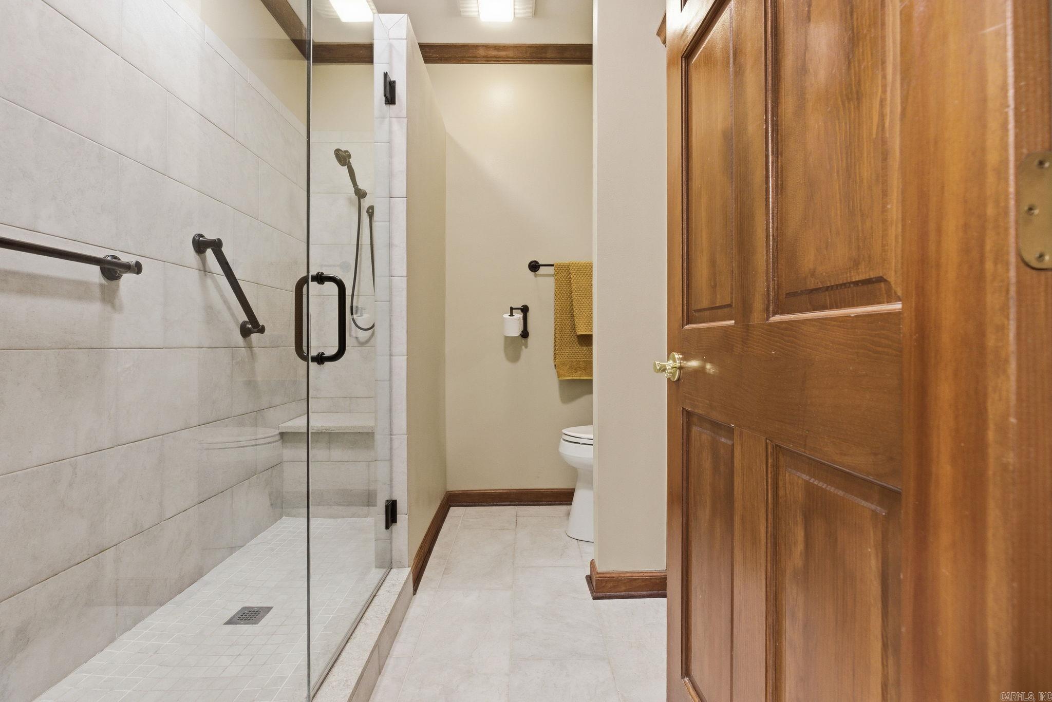 14 Leeward Court Maumelle, AR 72113