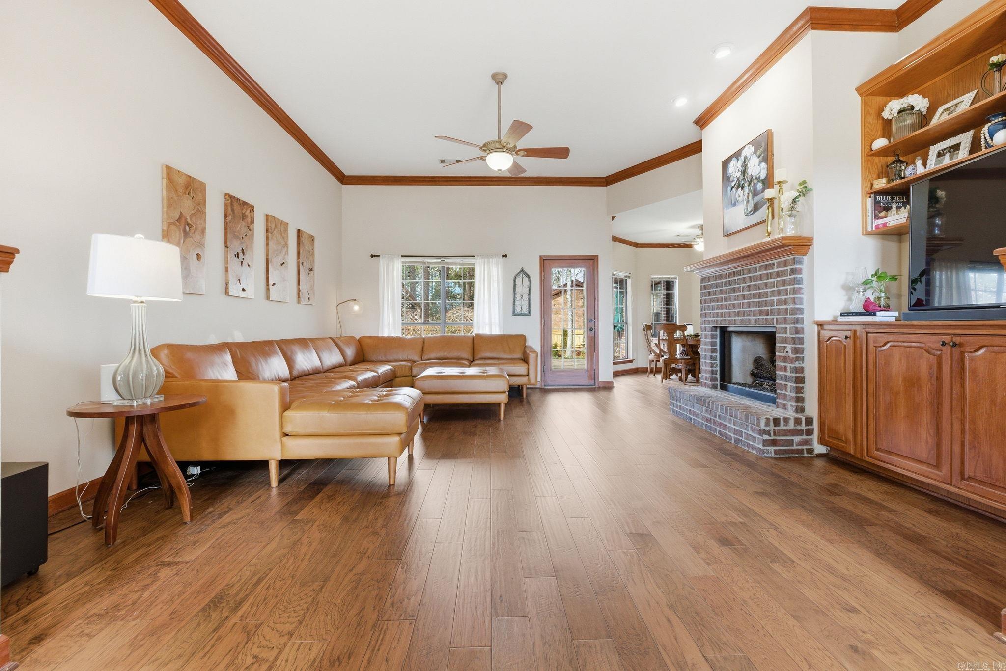 14 Leeward Court Maumelle, AR 72113