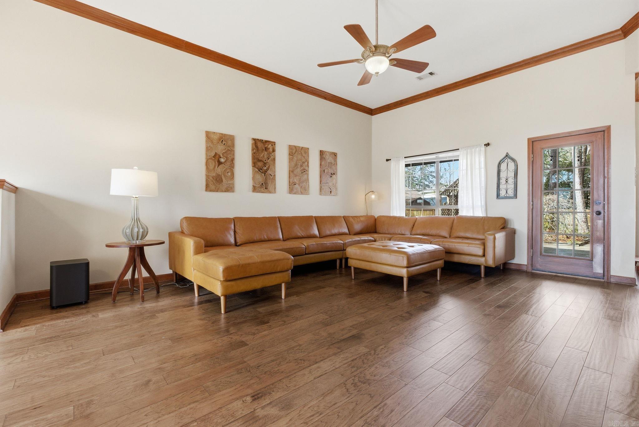 14 Leeward Court Maumelle, AR 72113