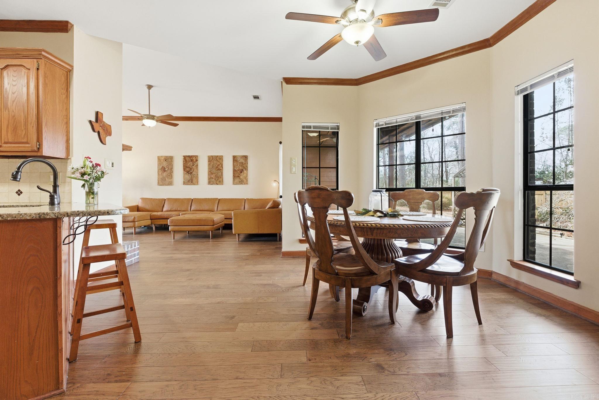 14 Leeward Court Maumelle, AR 72113