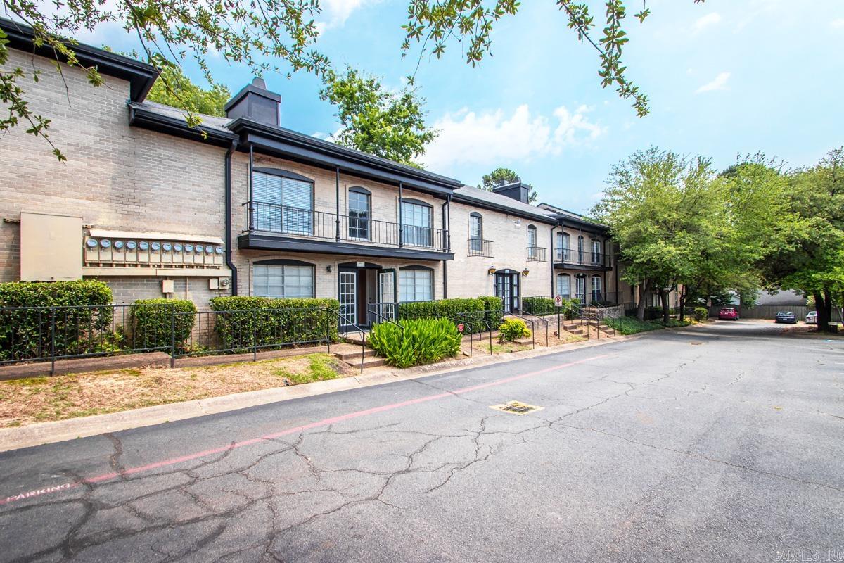 1601 N Bryant  Little Rock, AR