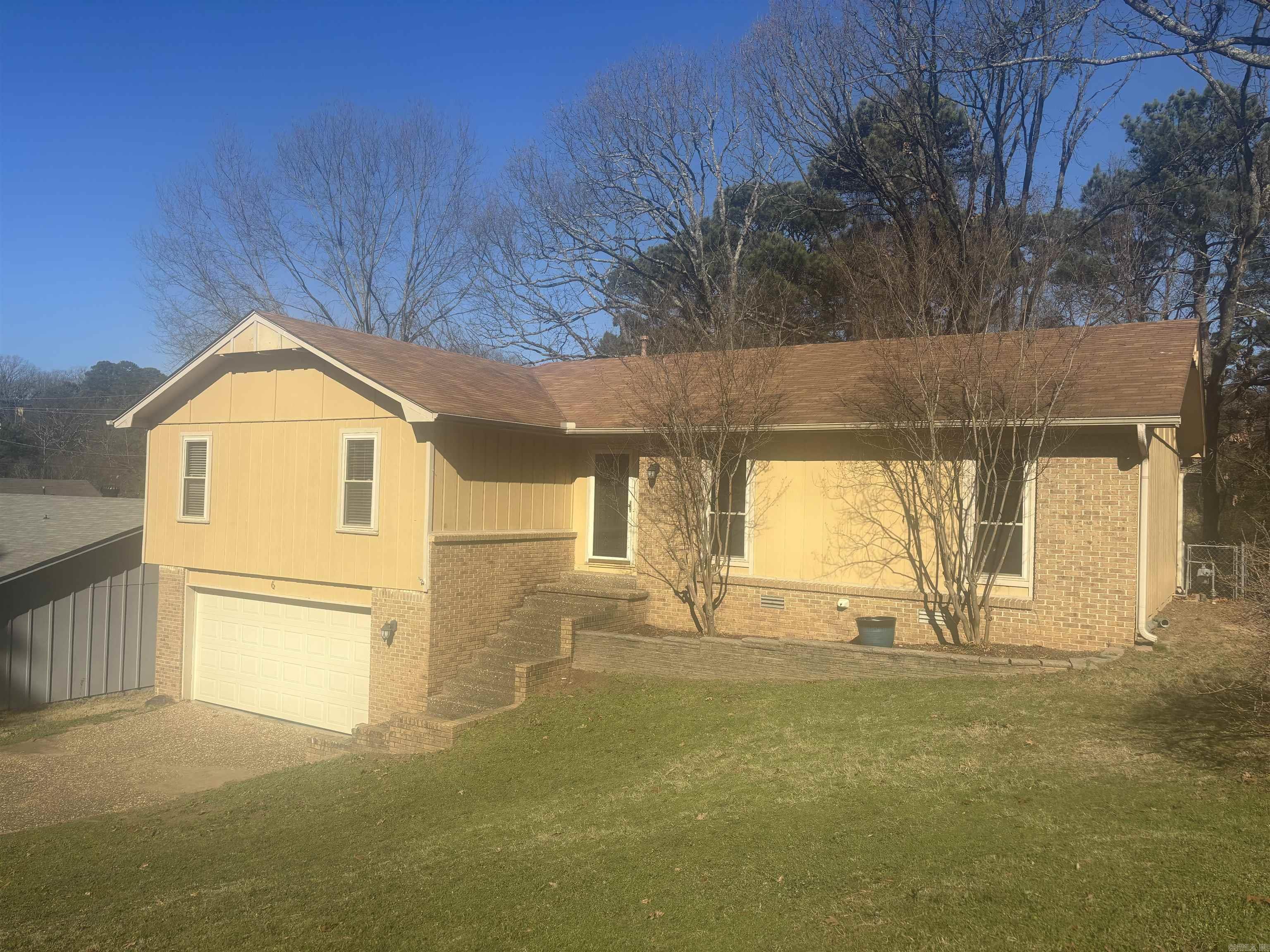 6 Castle Hill Court Little Rock, AR 72227