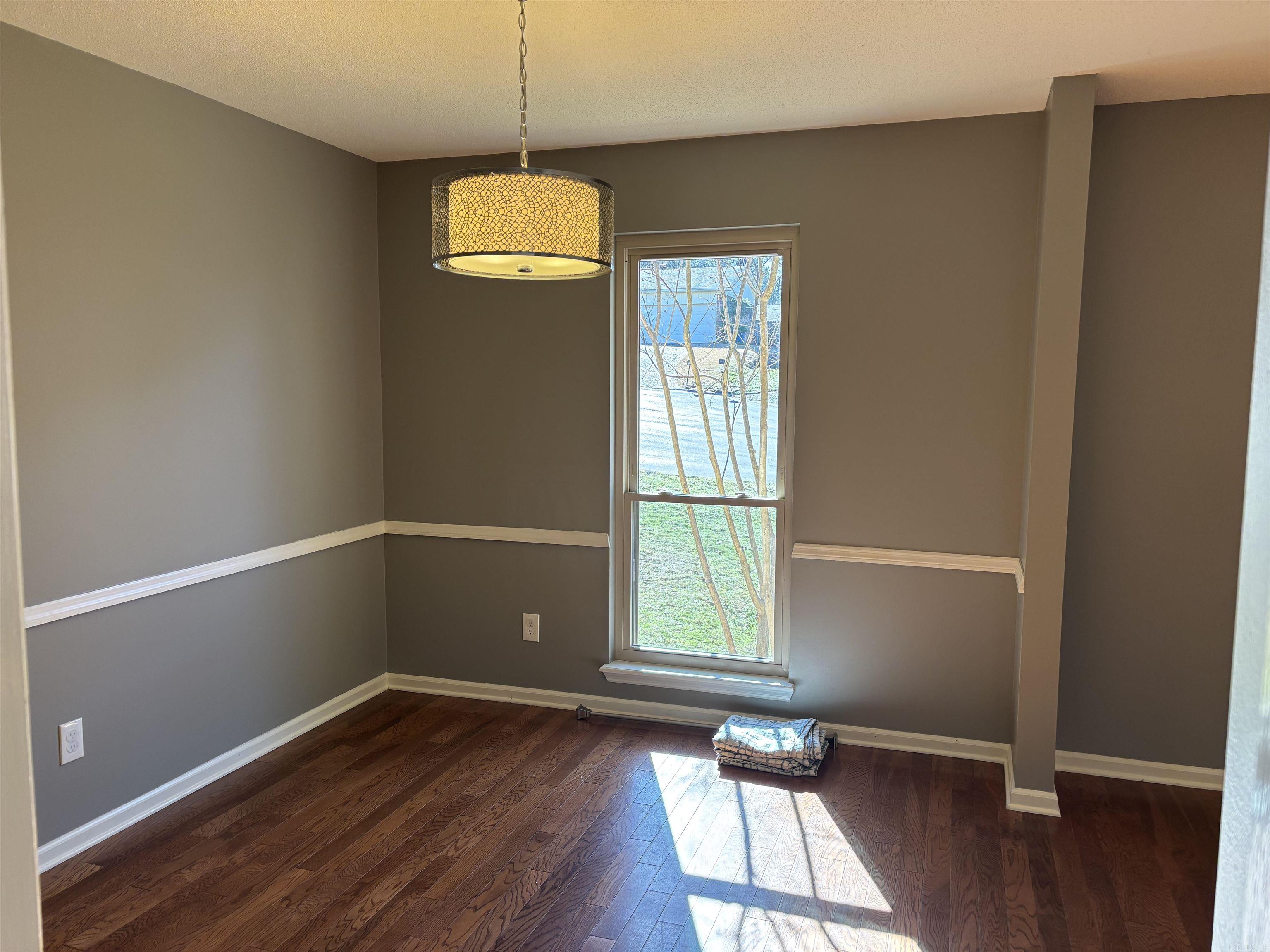 6 Castle Hill Court Little Rock, AR 72227