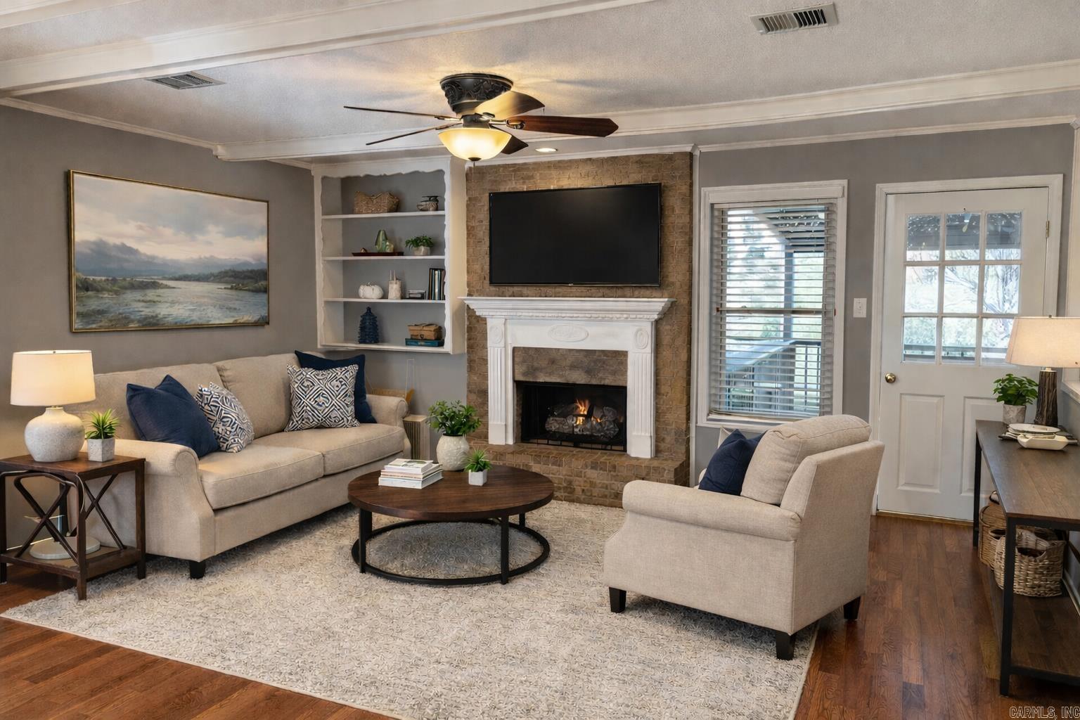 6 Castle Hill Court Little Rock, AR 72227