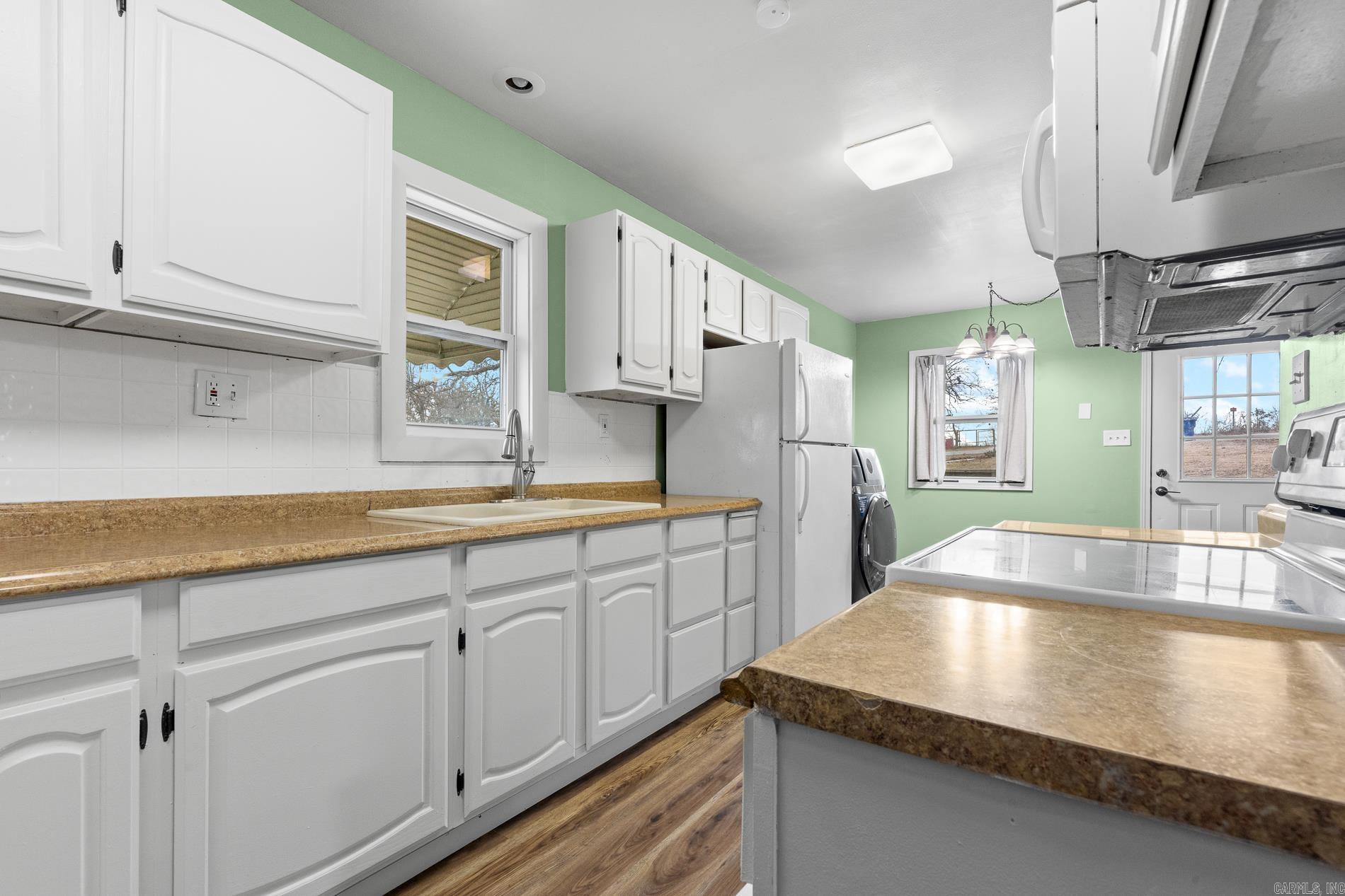 15740 N Hwy 7  Lead Hill, AR