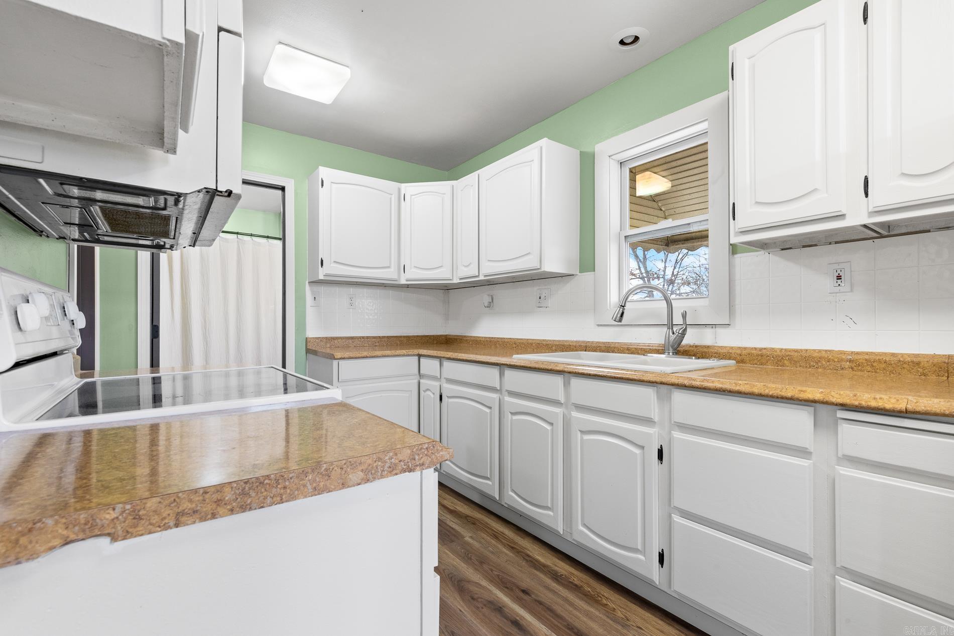 15740 N Hwy 7  Lead Hill, AR