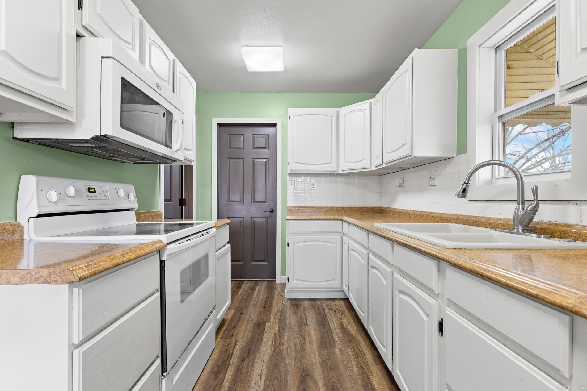 15740 N Hwy 7  Lead Hill, AR