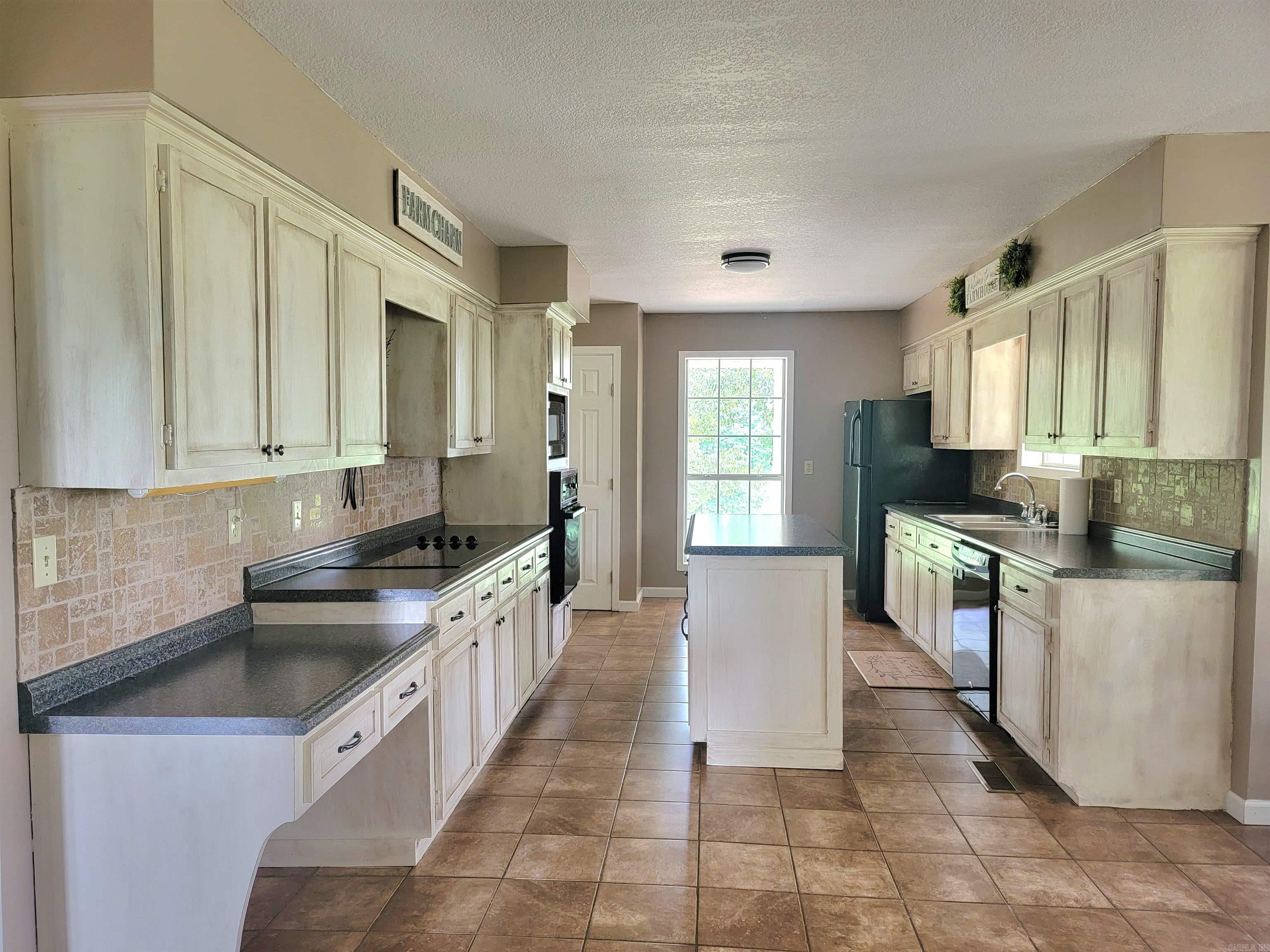 1199 GR 607 RD Beech Grove, AR 72412