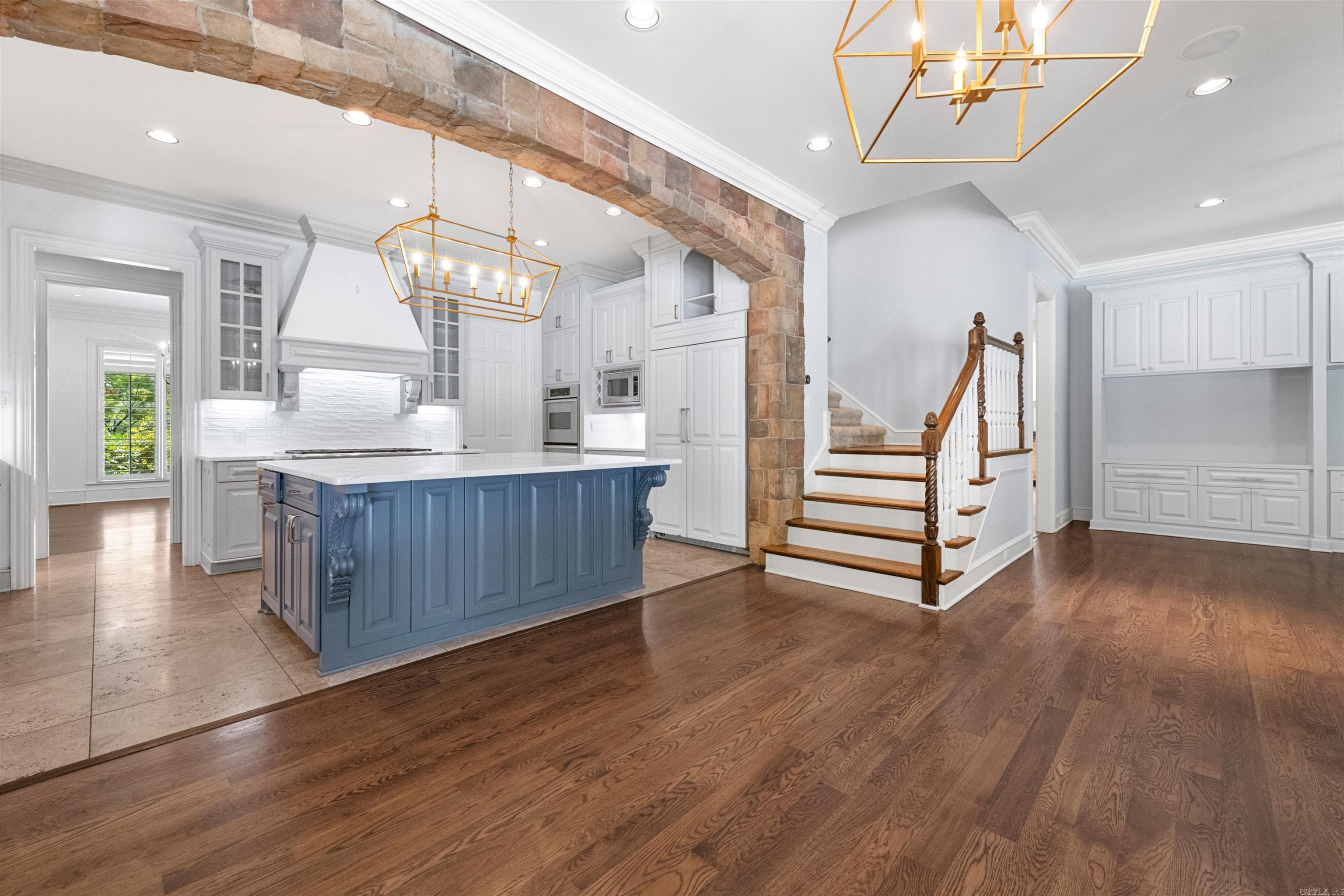 4 Sologne  Little Rock, AR