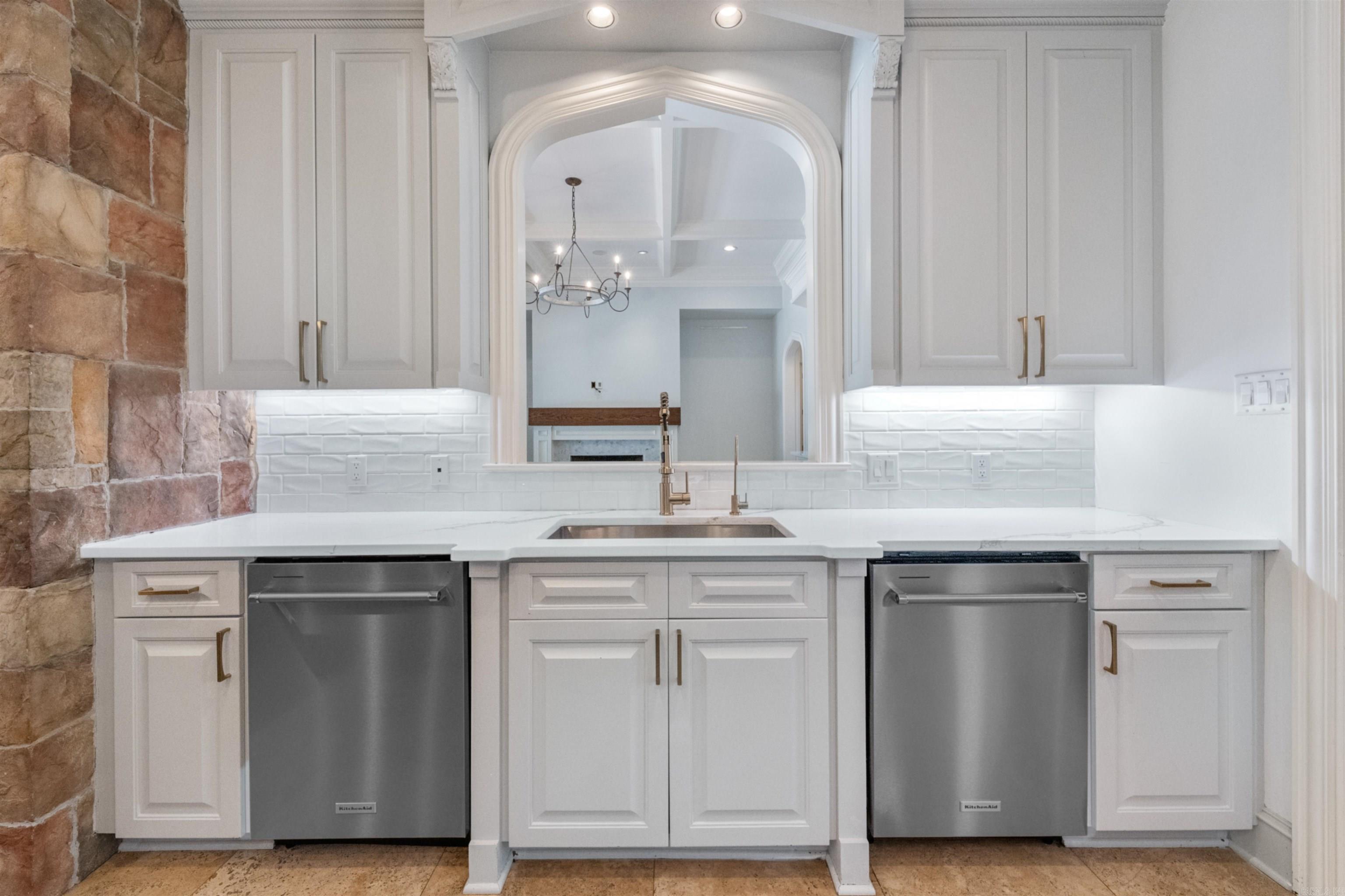 4 Sologne  Little Rock, AR