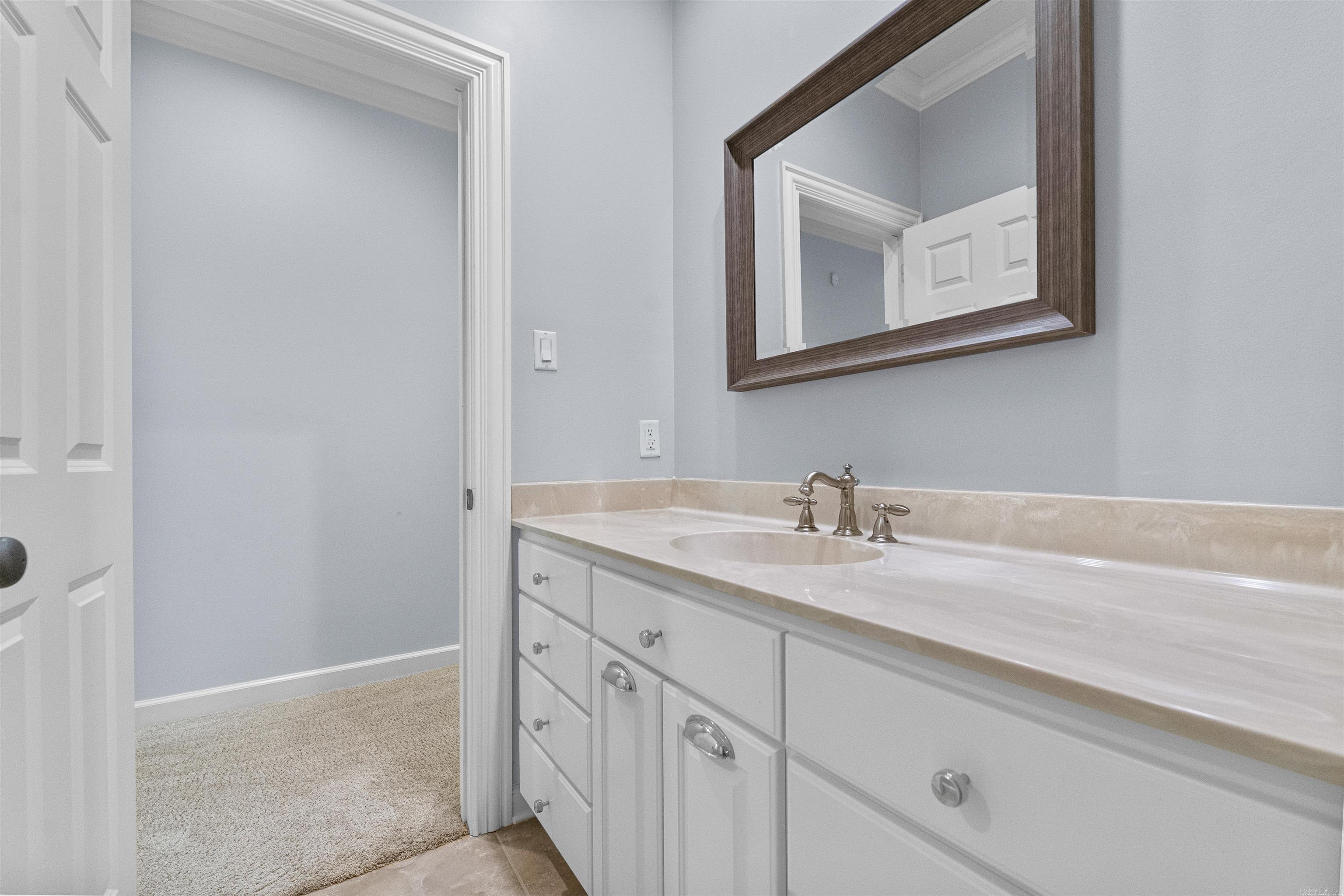 4 Sologne  Little Rock, AR