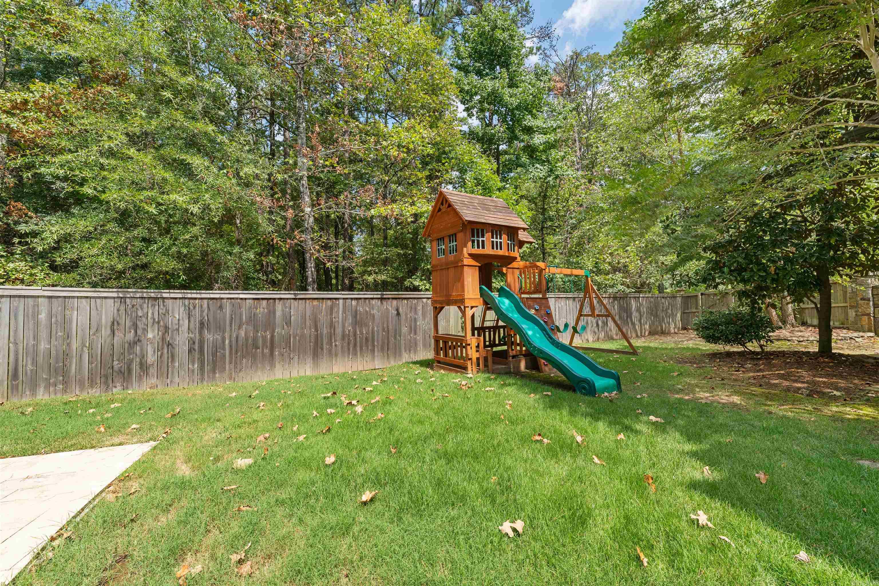 4 Sologne  Little Rock, AR