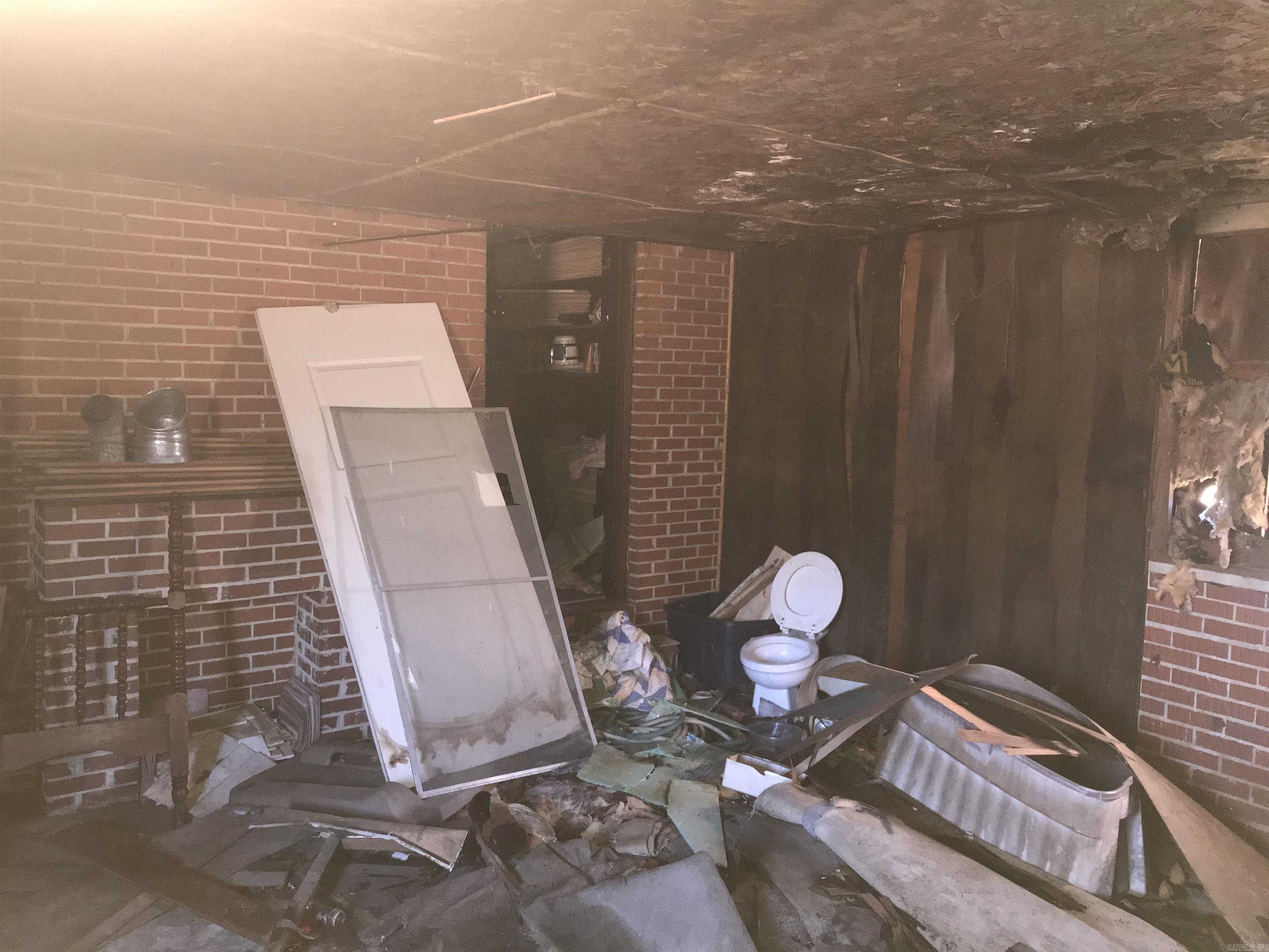 2412 S Camden  Pine Bluff, AR