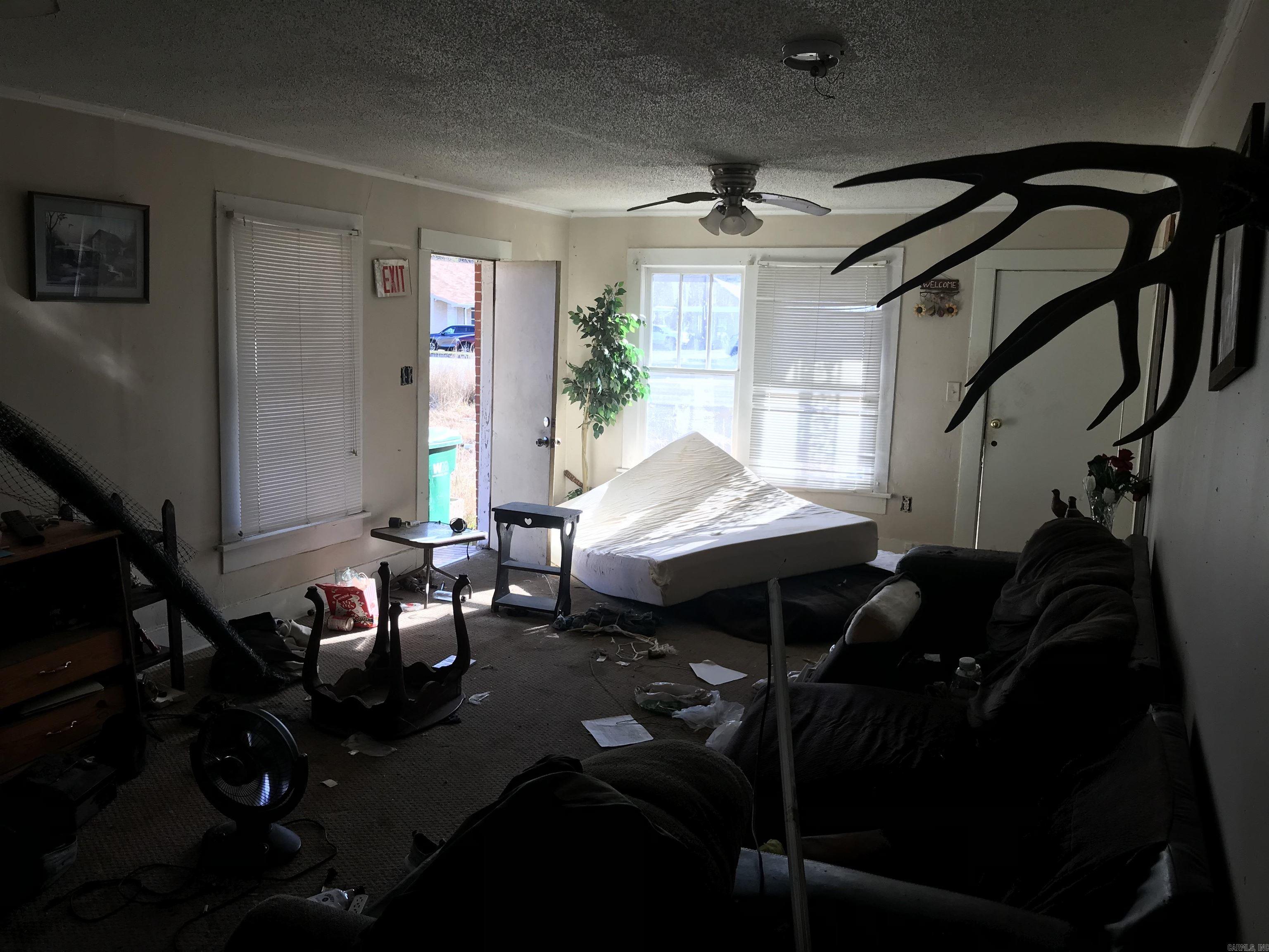 2412 S Camden  Pine Bluff, AR