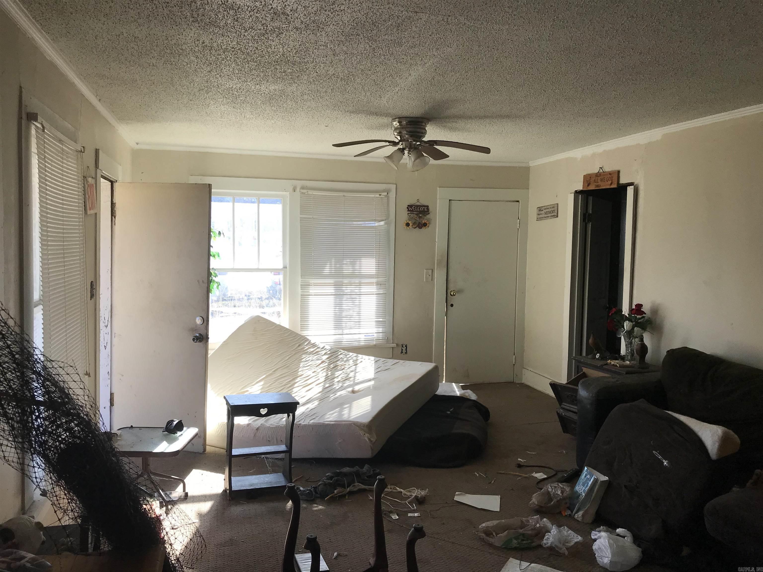 2412 S Camden  Pine Bluff, AR