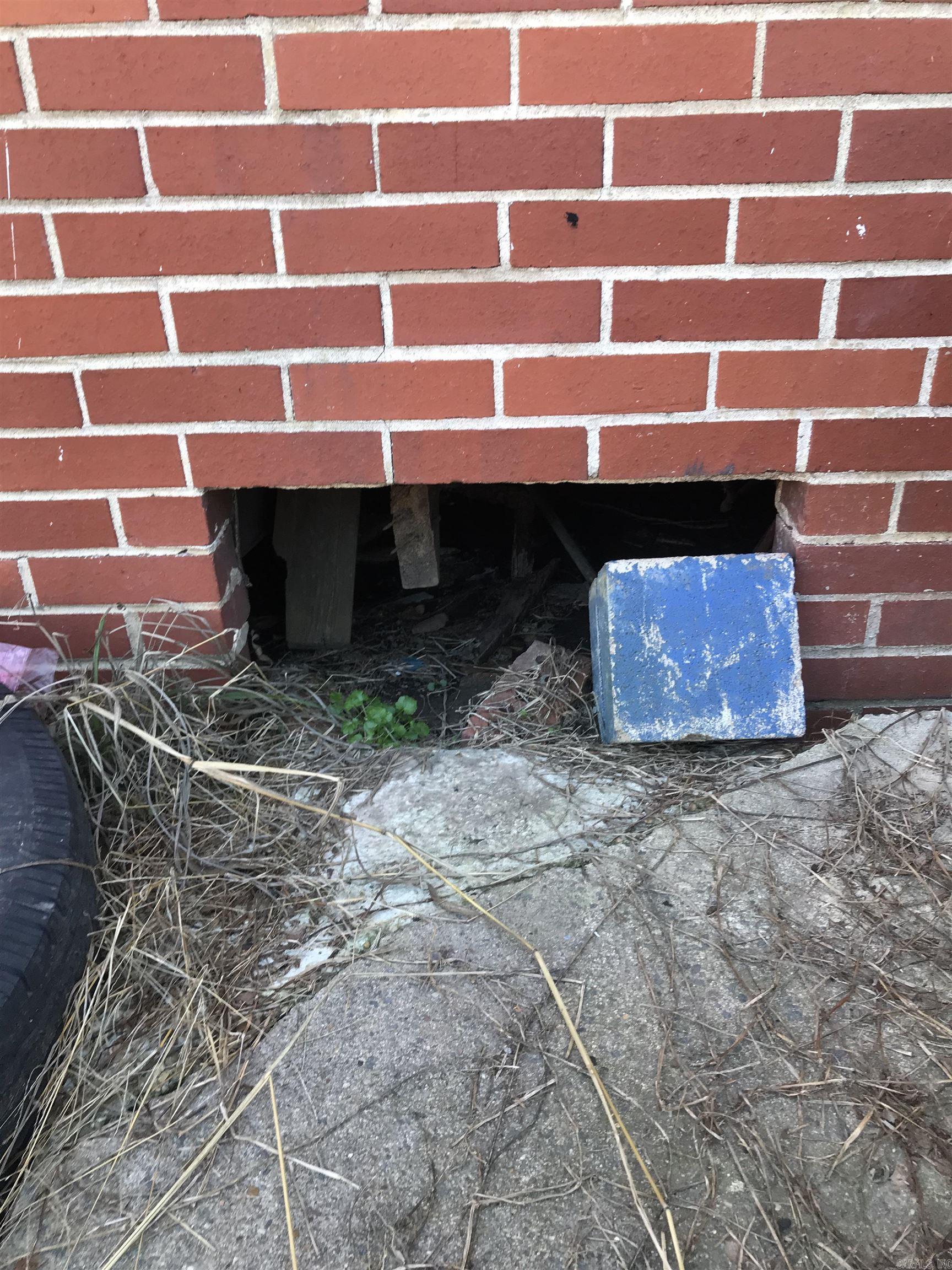 2412 S Camden  Pine Bluff, AR